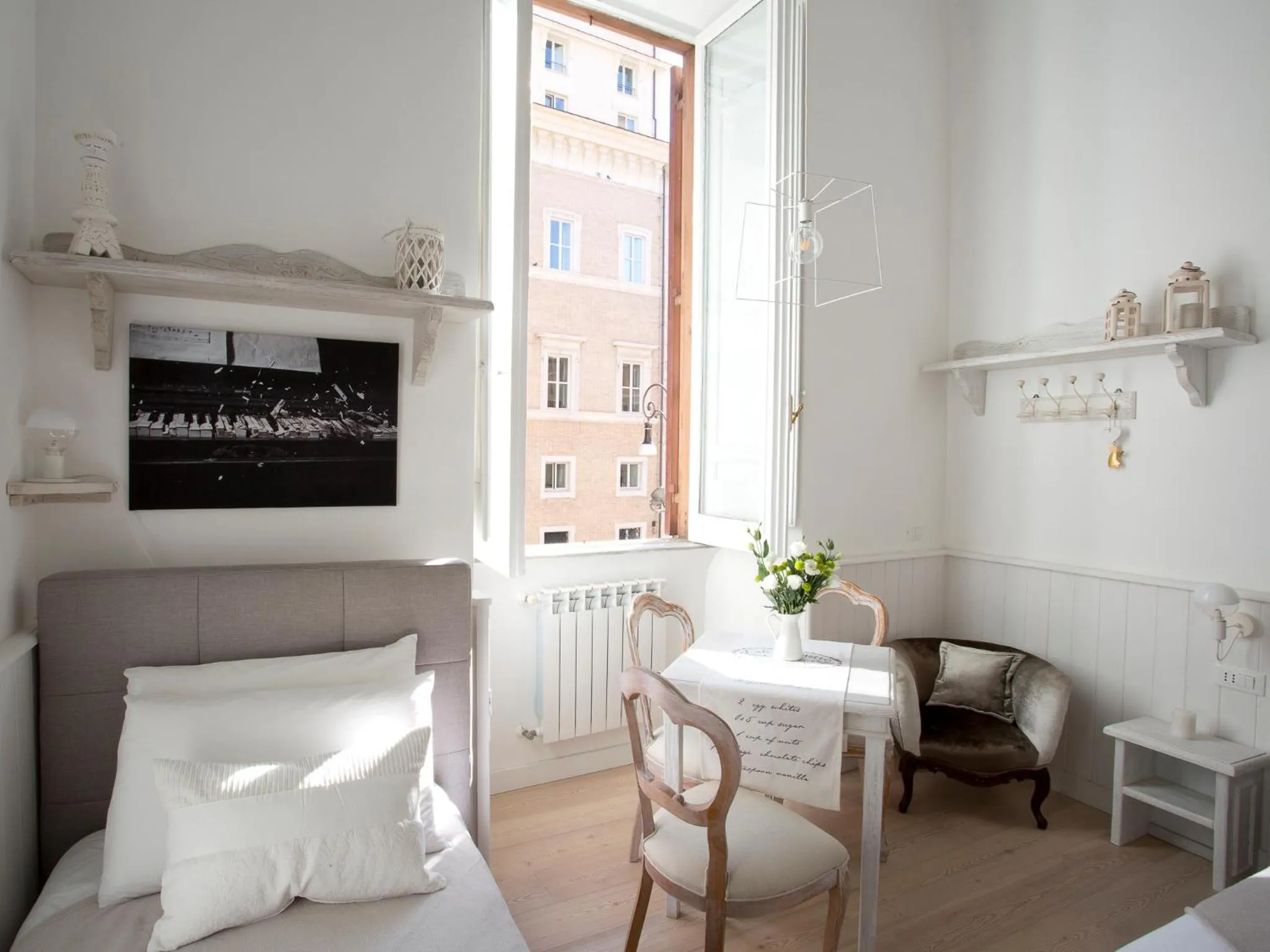 Photo of the whole room in Primo Piano Suites