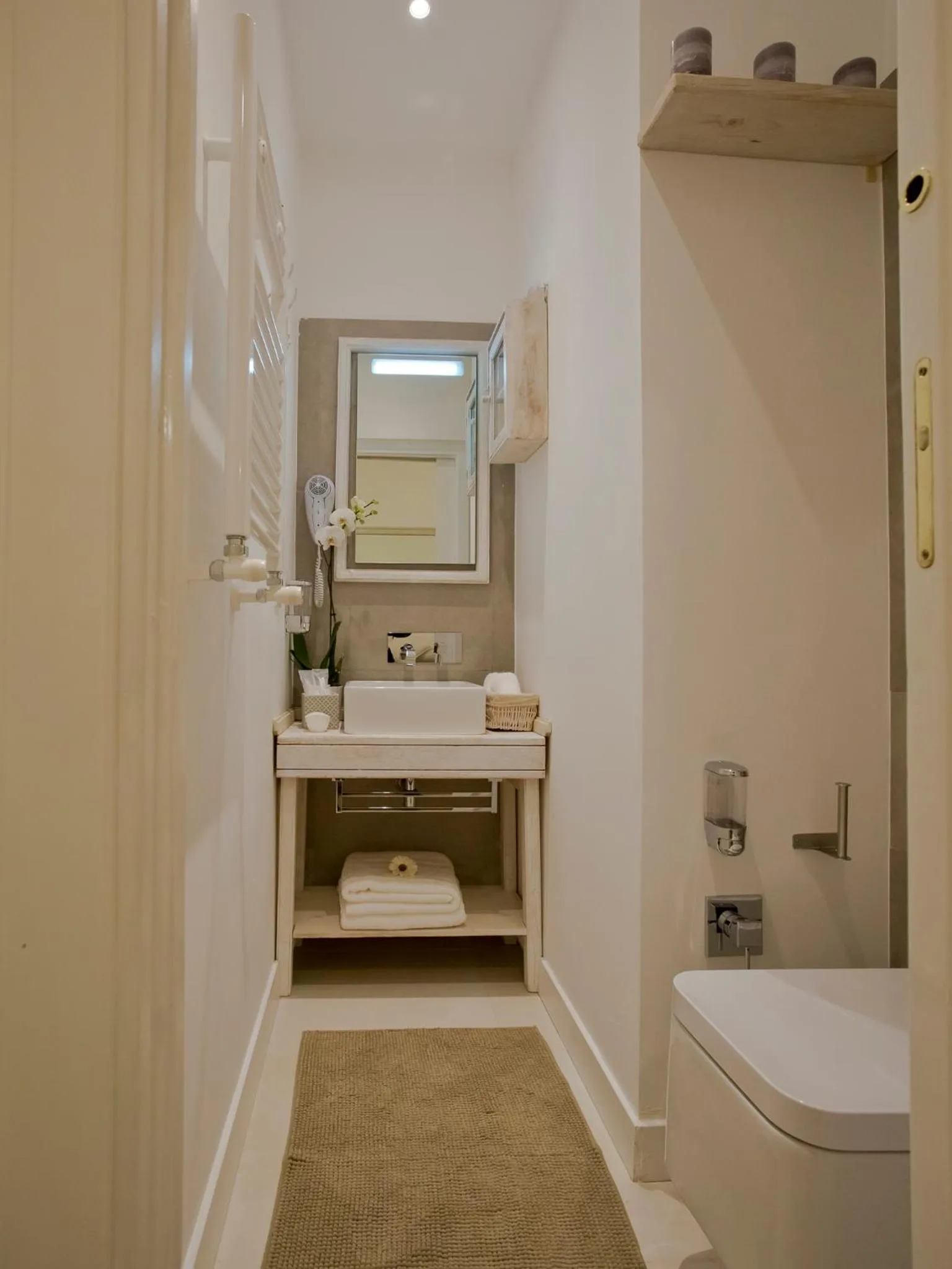 Bathroom in Primo Piano Suites