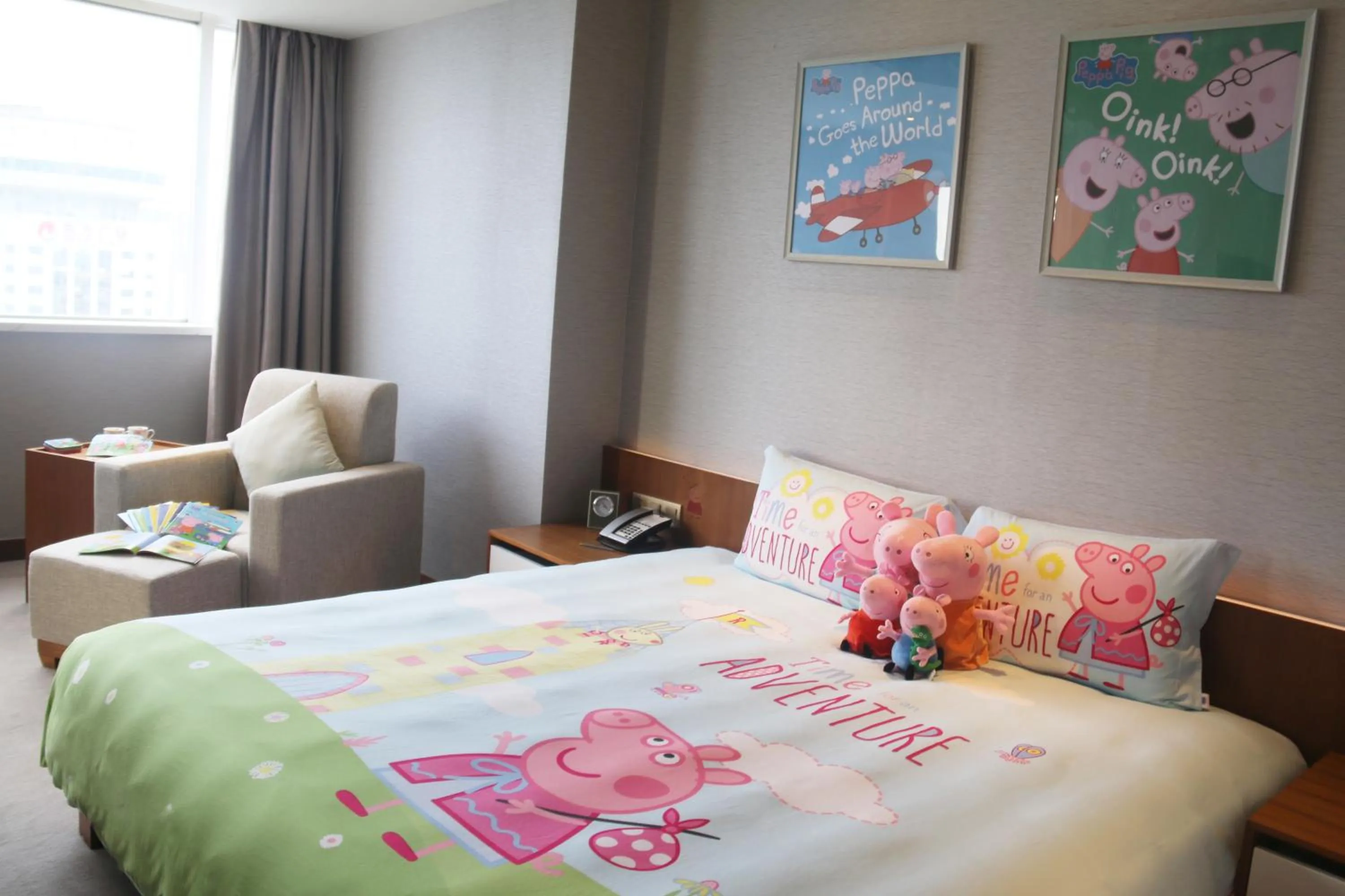 Photo of the whole room in Deacon House Wuxi