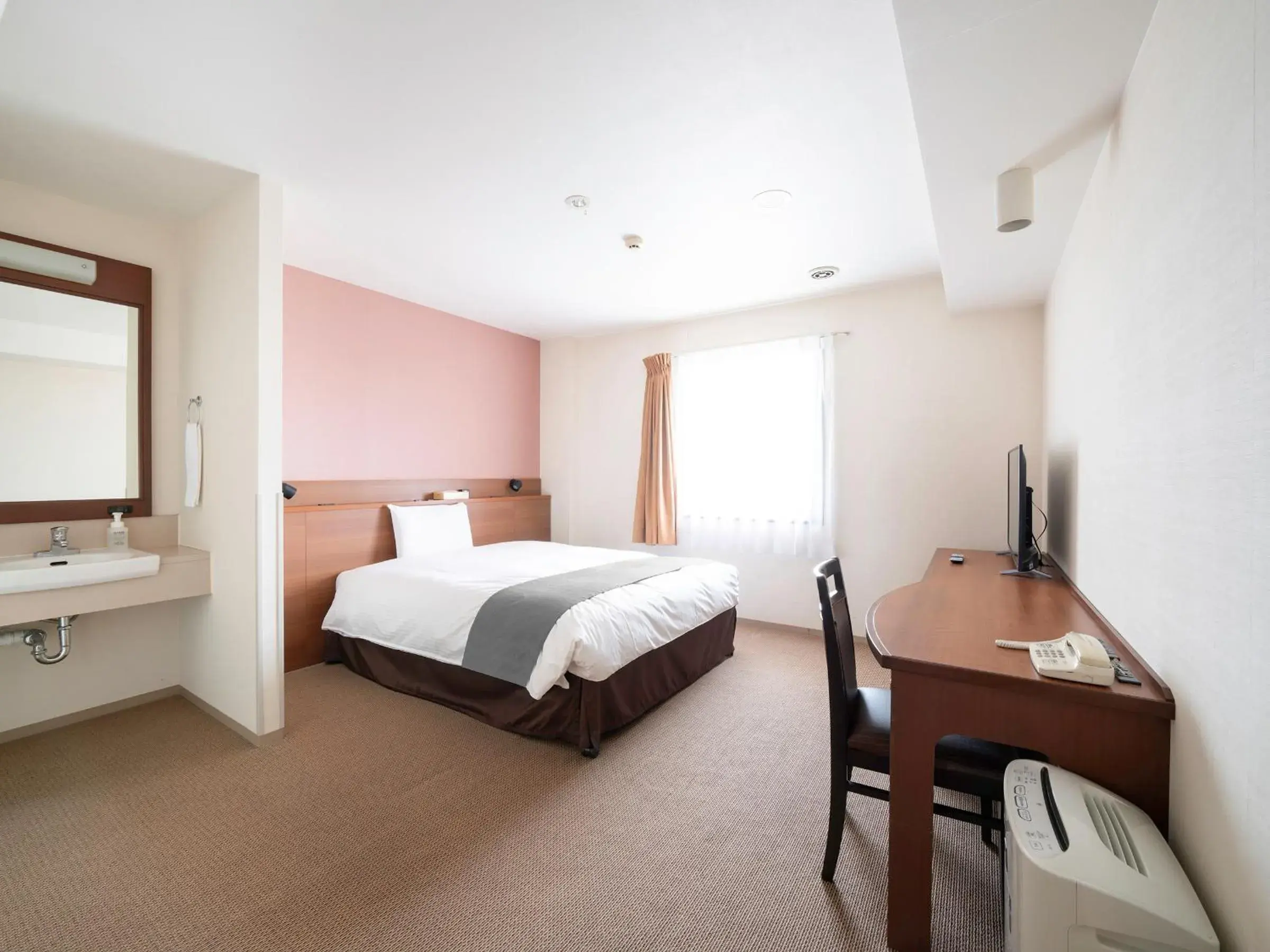 Double Room - single occupancy - Non-Smoking in Vessel Hotel Kanda Kitakyushu Airport Double Room - single occupancy - Non-Smoking in Vessel Hotel Kanda Kitakyushu Airport
