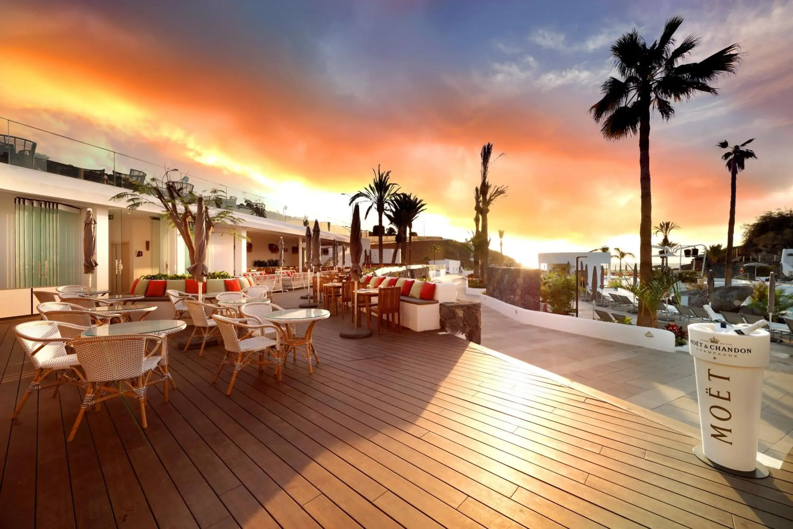 Lounge or bar in Hard Rock Hotel Tenerife Lounge or bar in Hard Rock Hotel Tenerife