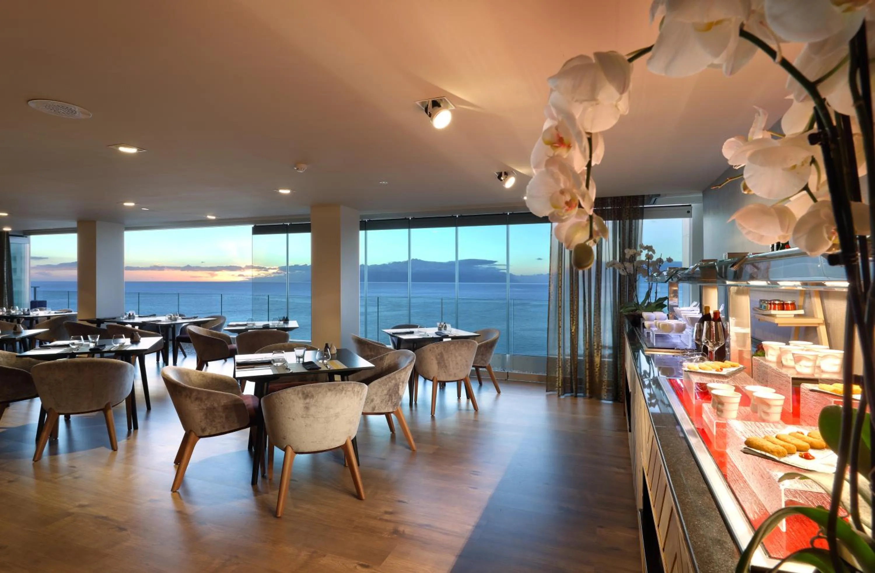 Dining area in Hard Rock Hotel Tenerife