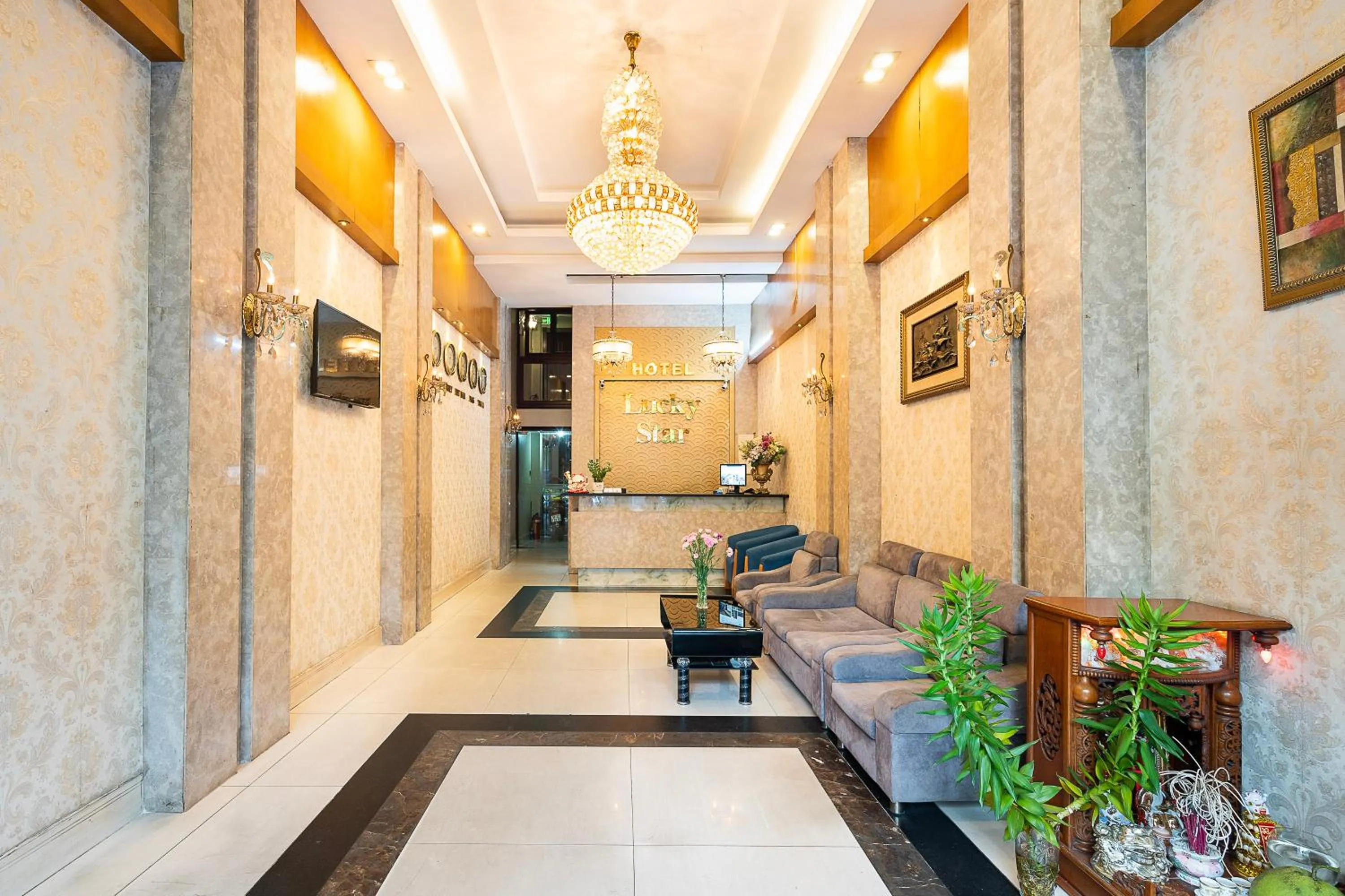 Lobby or reception in Lucky Star Hotel 146 Nguyen Trai