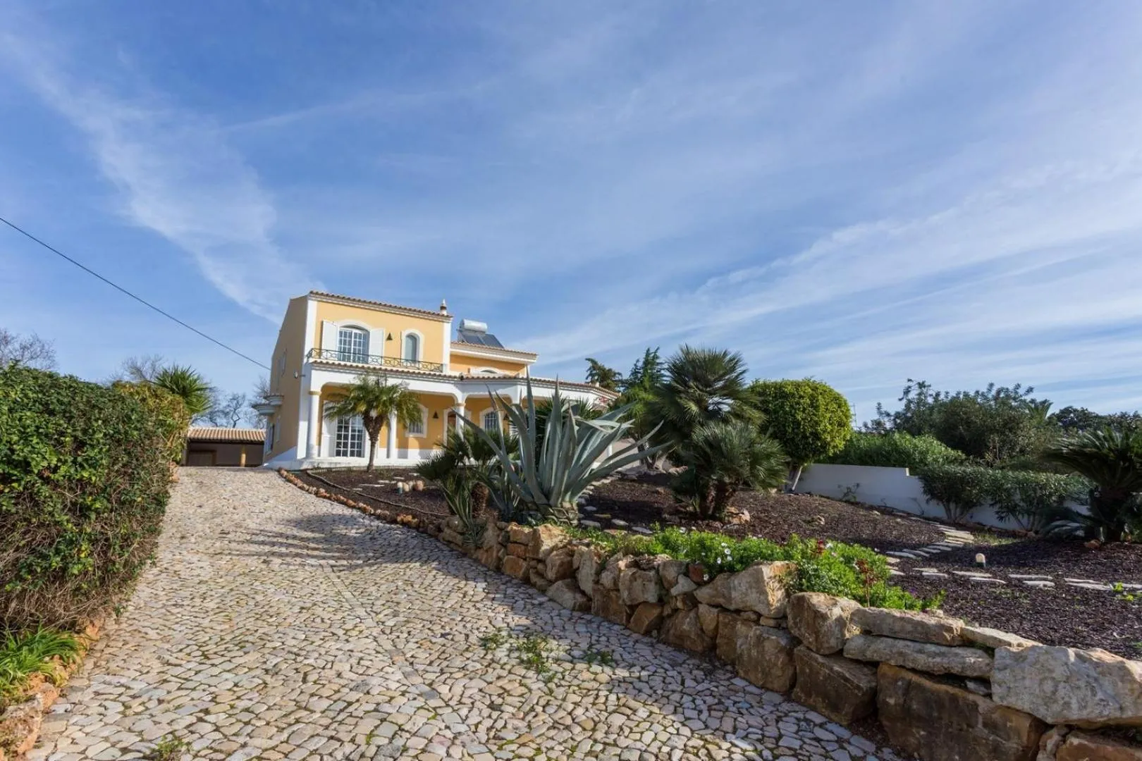 Villa Coelho by Trip2Portugal
