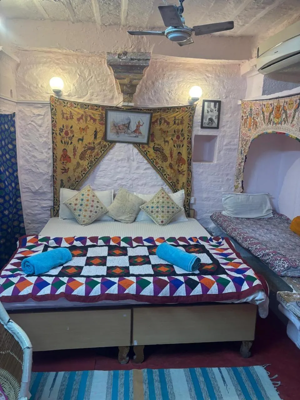 Bed in Shiva Guest House