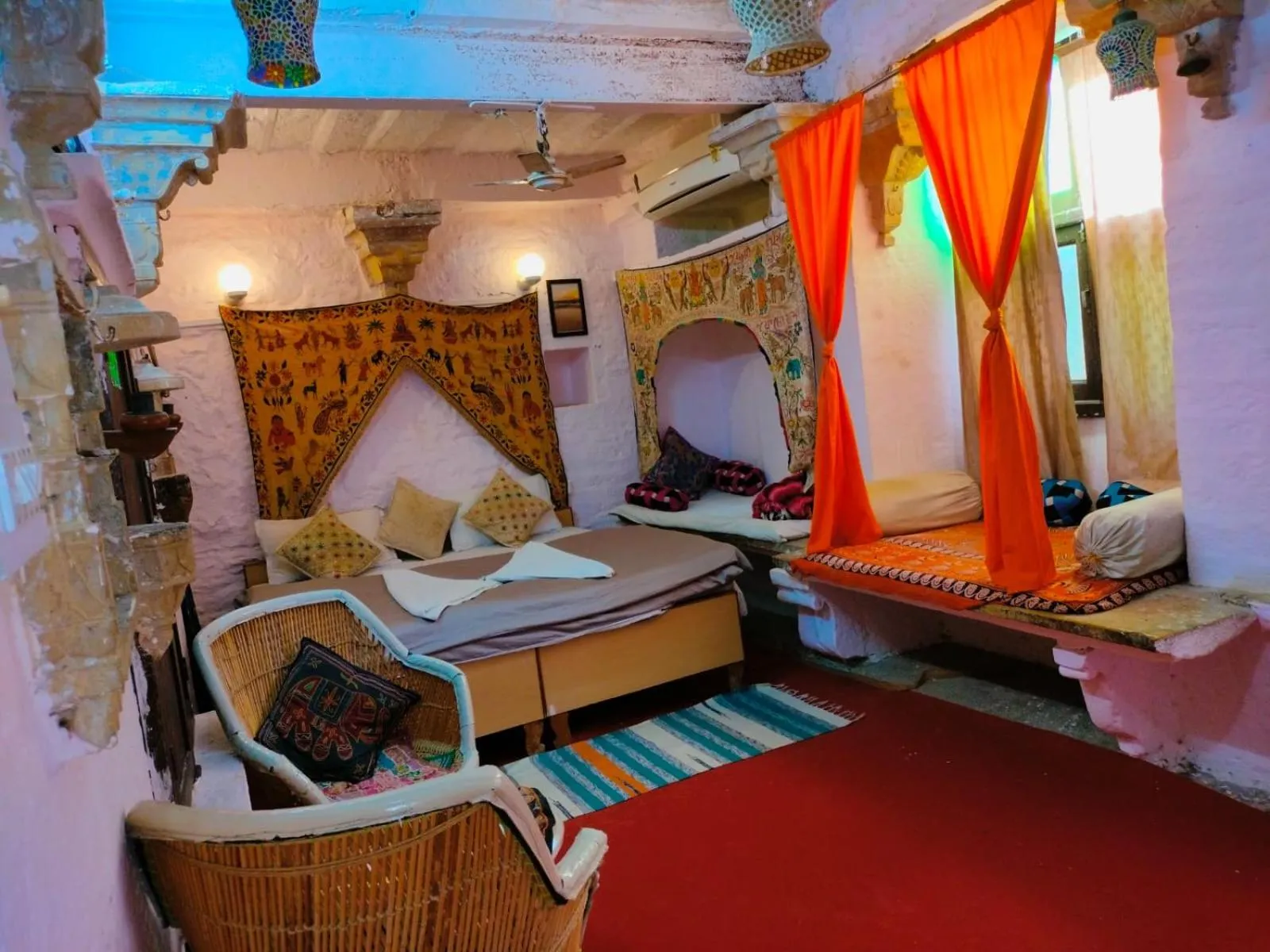 Bed in Shiva Guest House