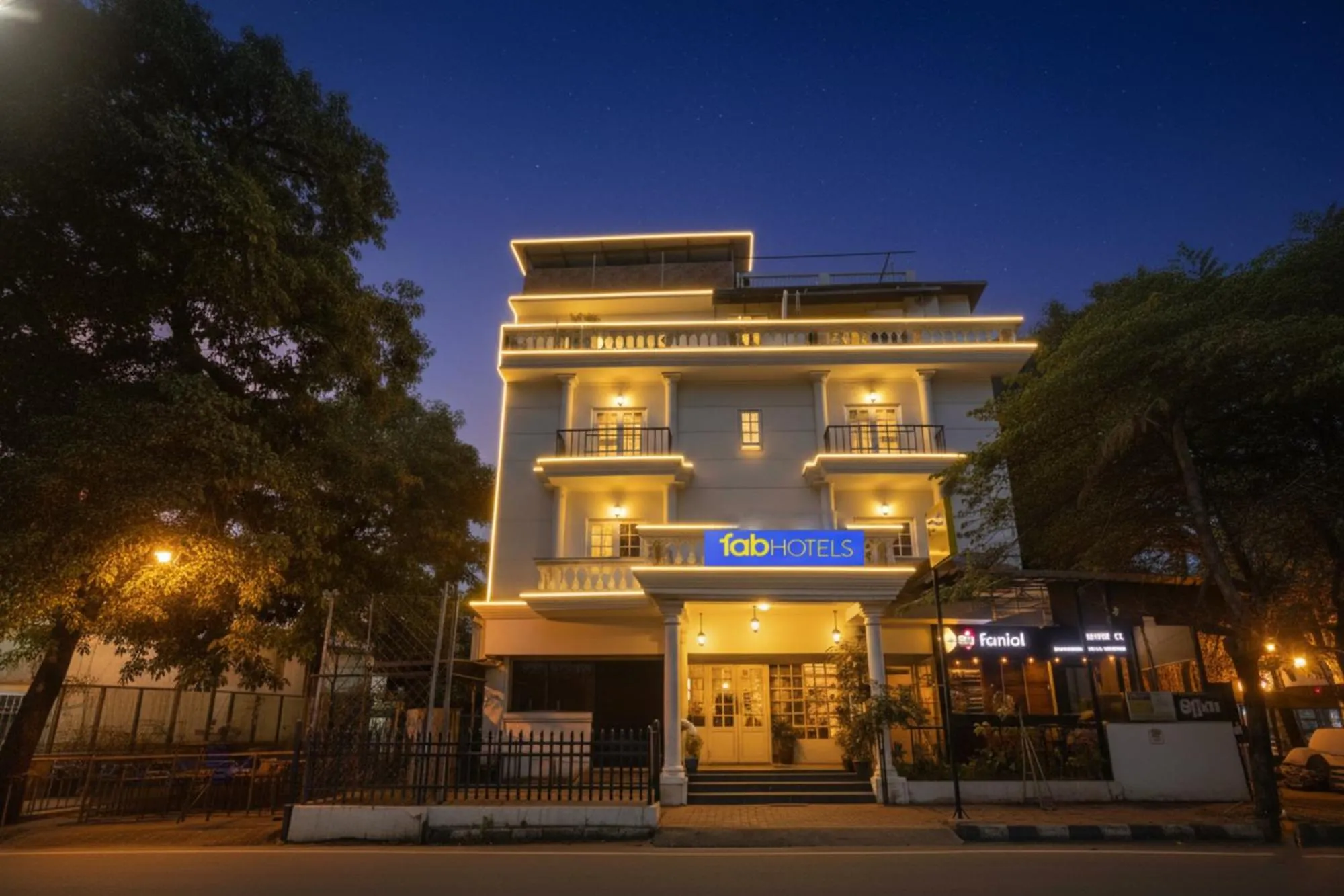 Property building in FabHotel Park Inn - Indiranagar
