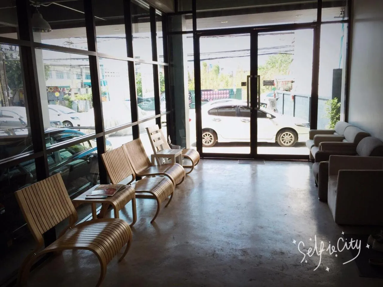 Communal lounge/ TV room in Rinrada Loft Resident