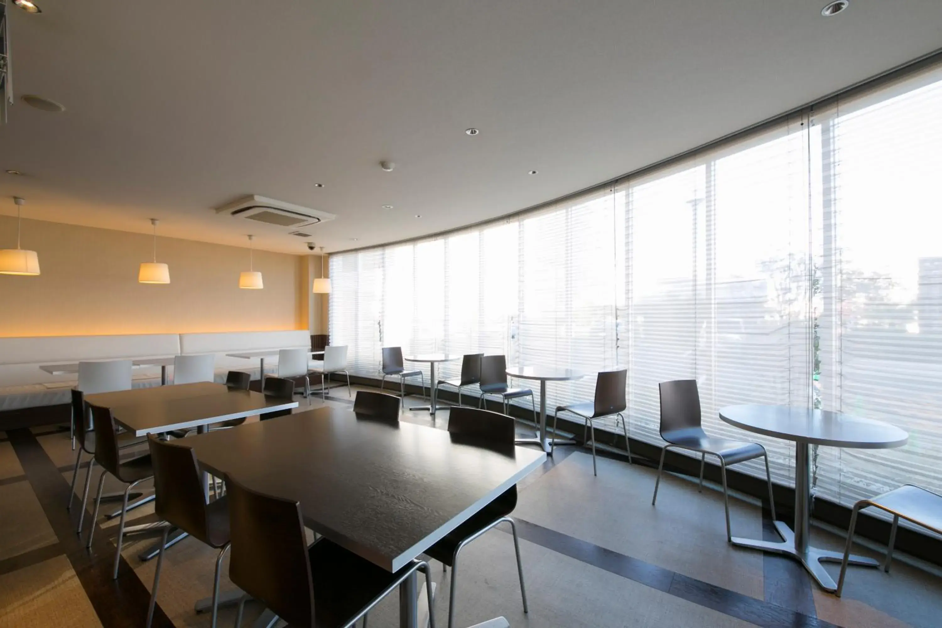 Restaurant/places to eat in Centre One Hotel Handa Restaurant/places to eat in Centre One Hotel Handa