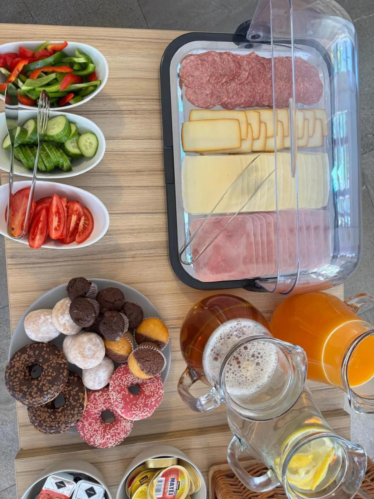 Buffet breakfast in Hotel Pod Radnicí