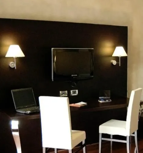 TV and multimedia in Cremona Palace Hotel
