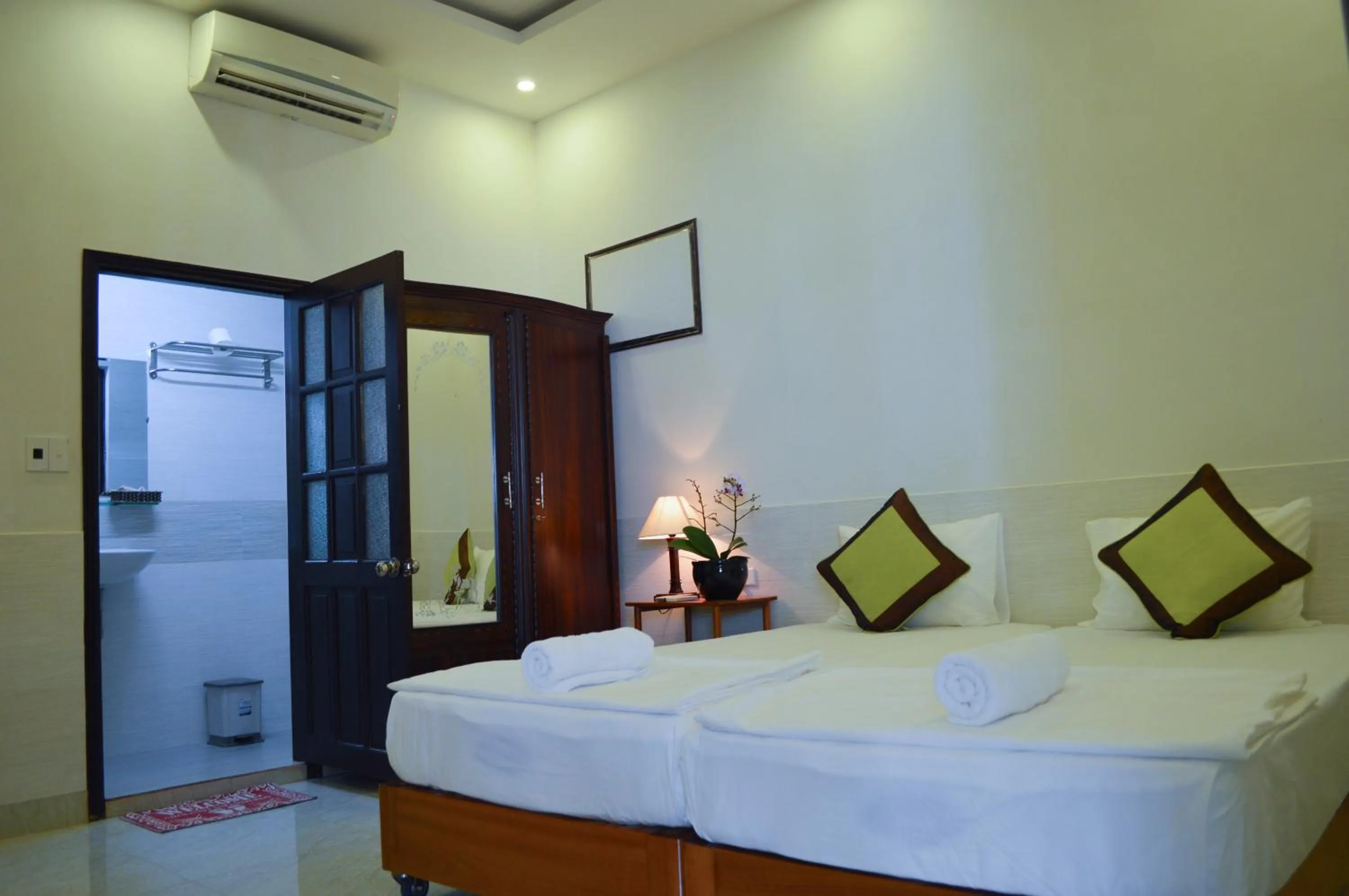 Bedroom in HaLo HomeStay