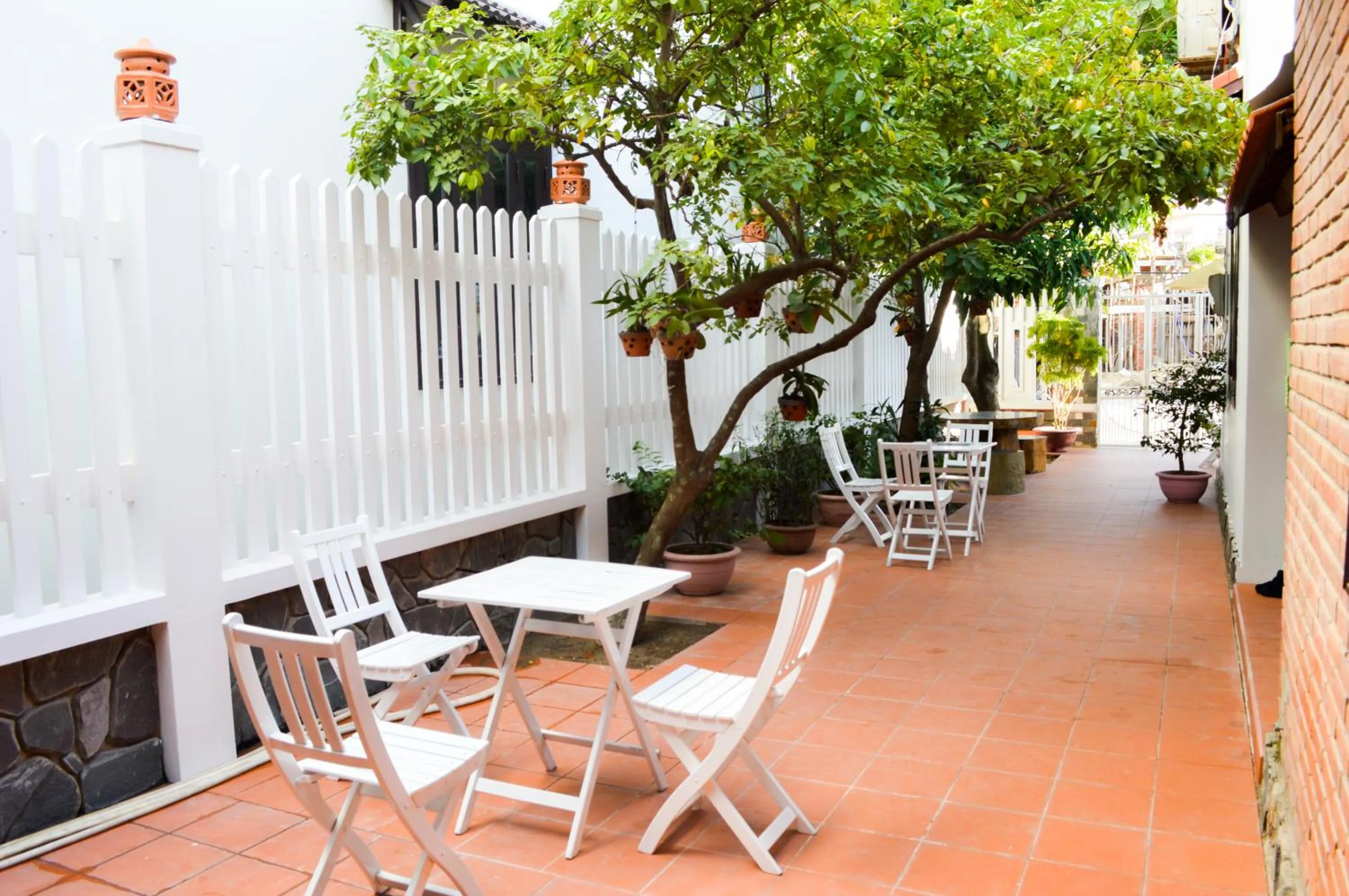 Restaurant/places to eat in HaLo HomeStay