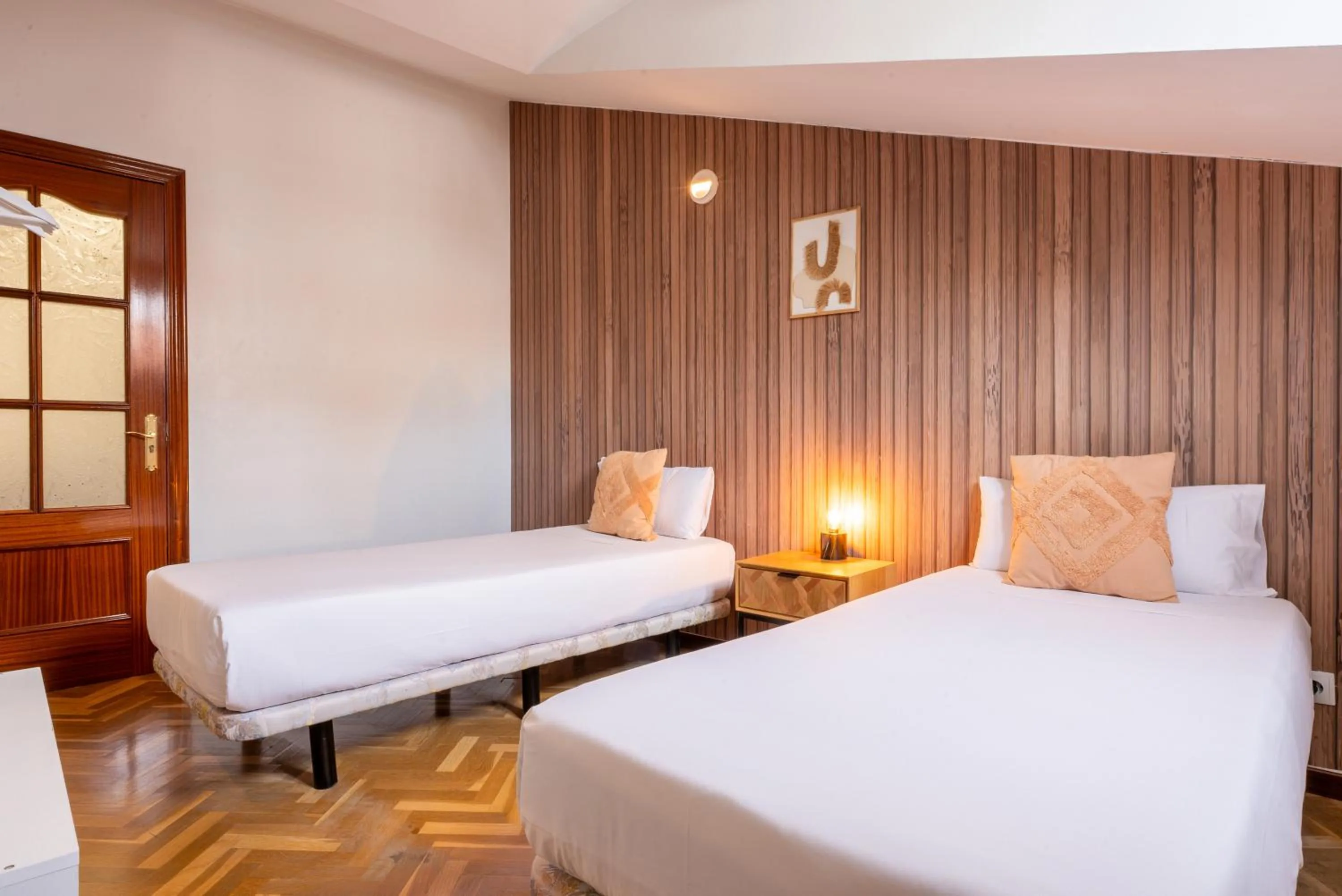 Bed in Smartr Madrid Chueca
