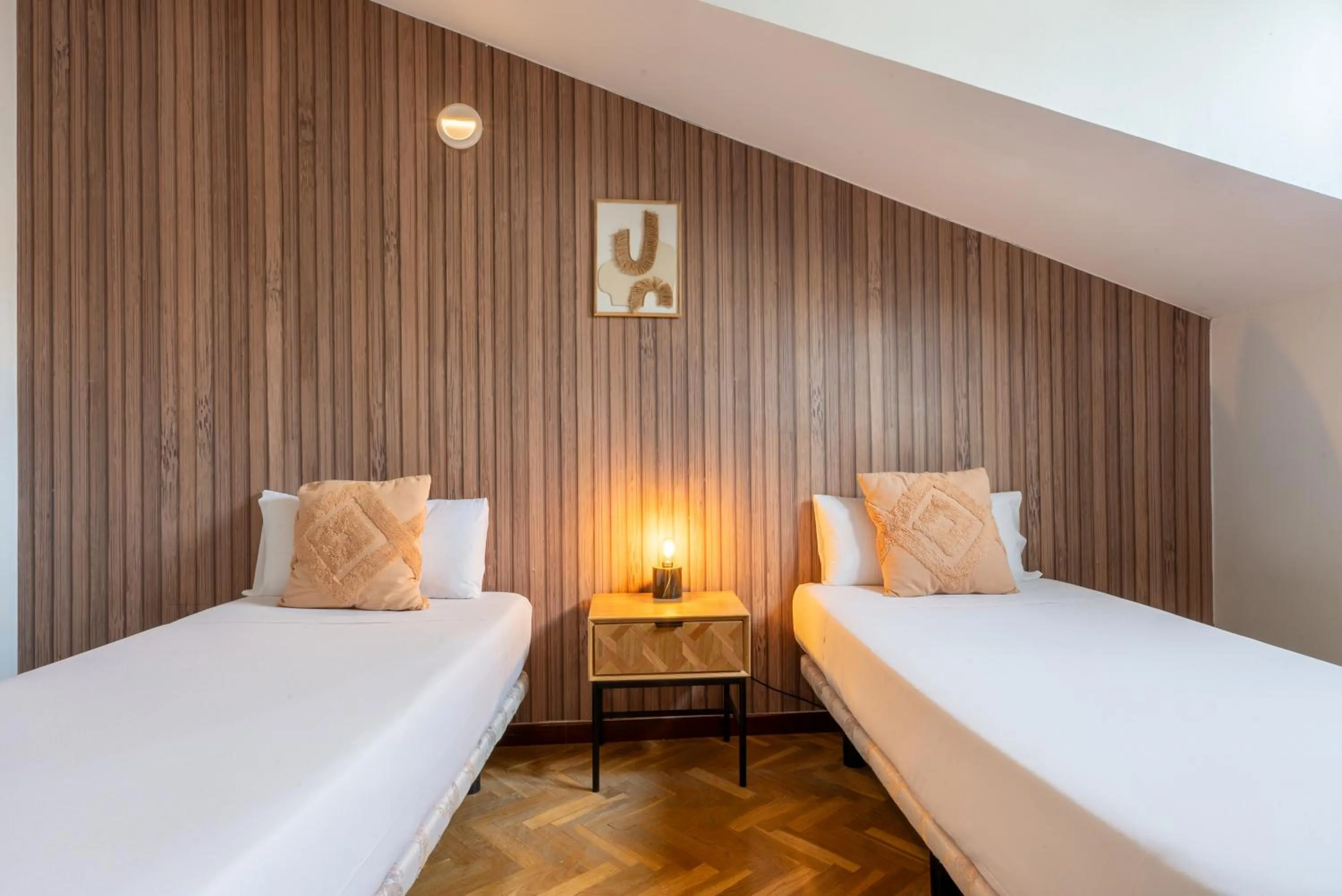 Bed in Smartr Madrid Chueca