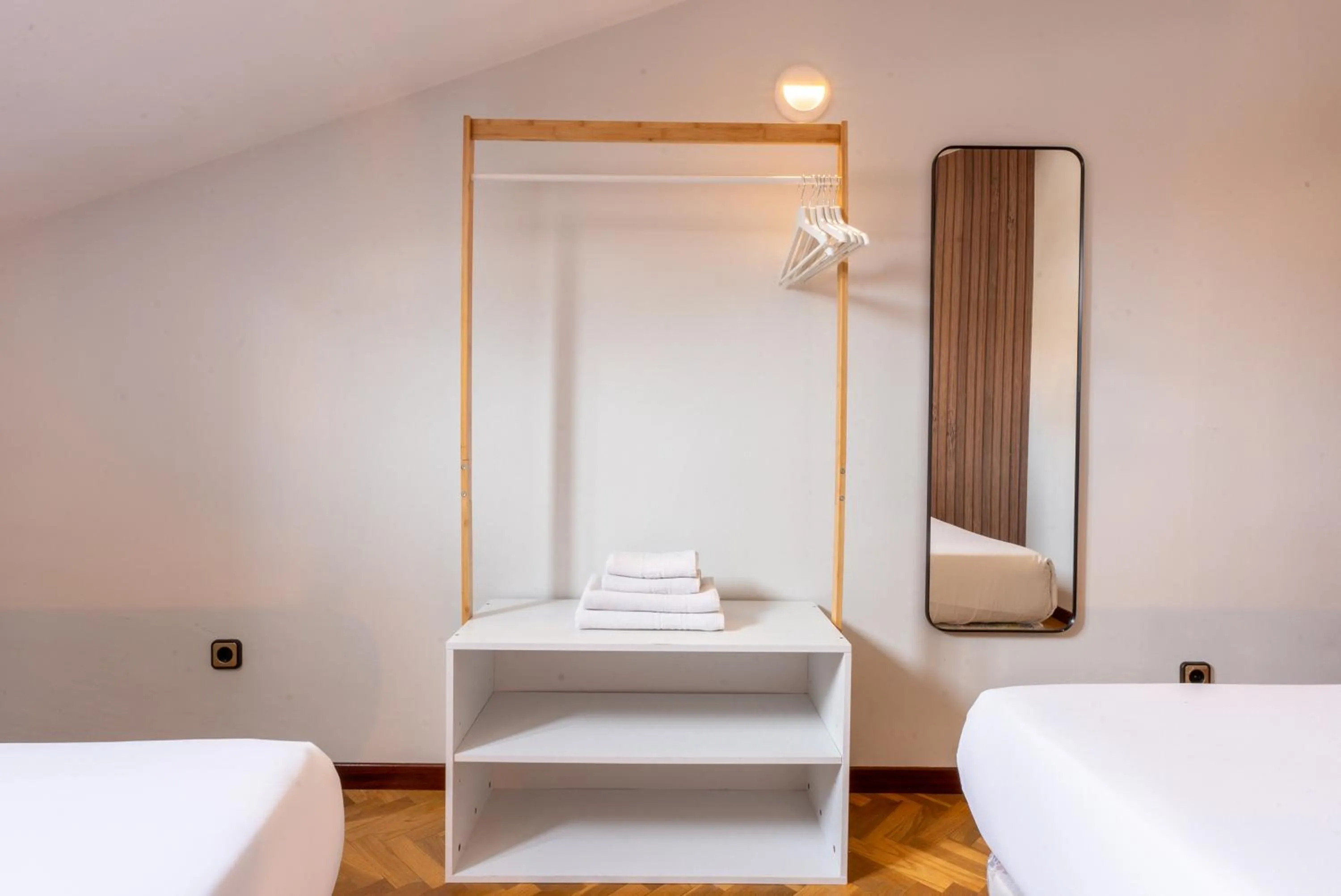 Bed in Smartr Madrid Chueca