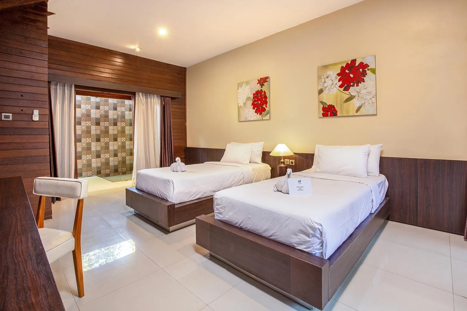 Bed in FRii Resort Gili Trawangan
