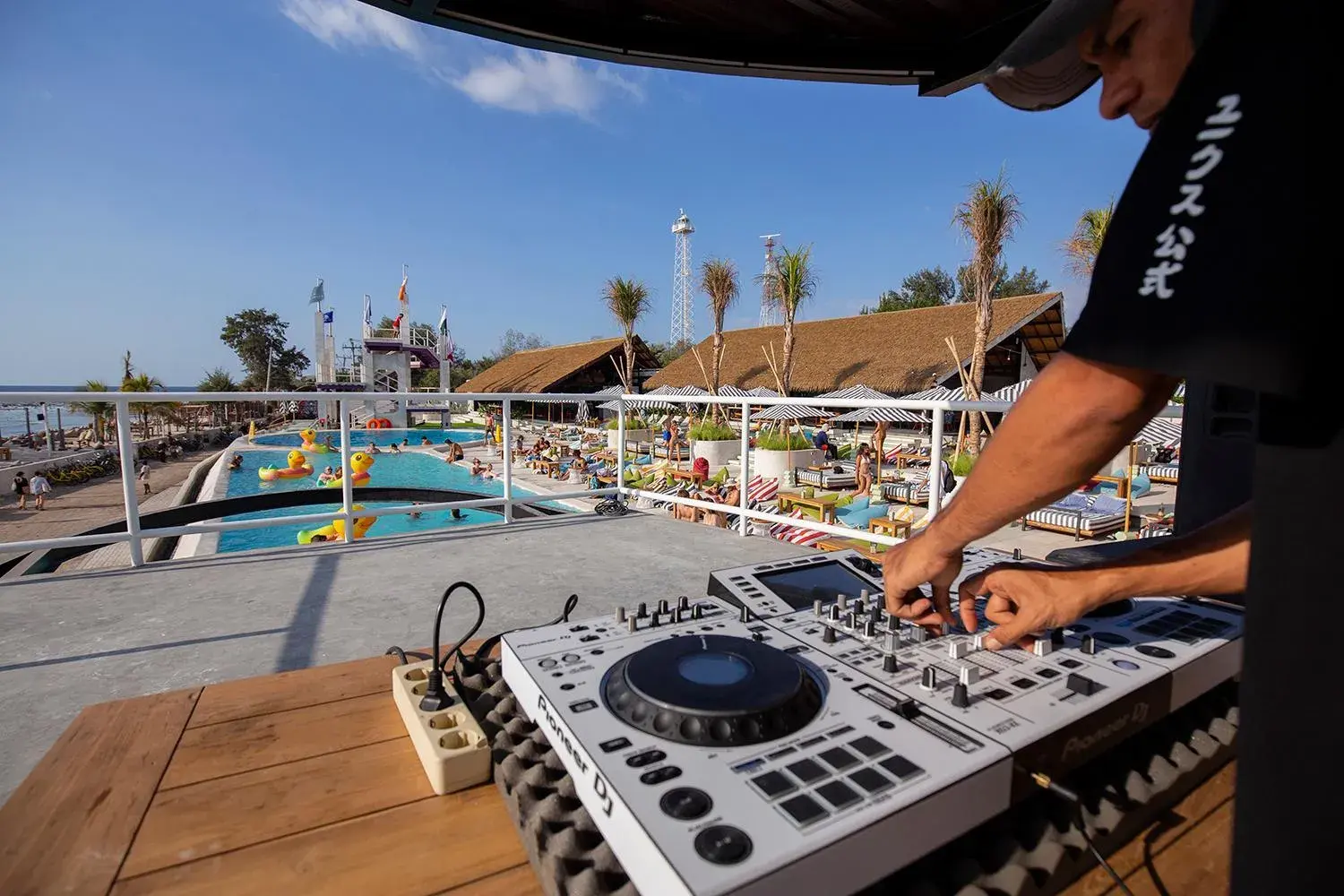 Swimming pool in FRii Resort Gili Trawangan Swimming pool in FRii Resort Gili Trawangan