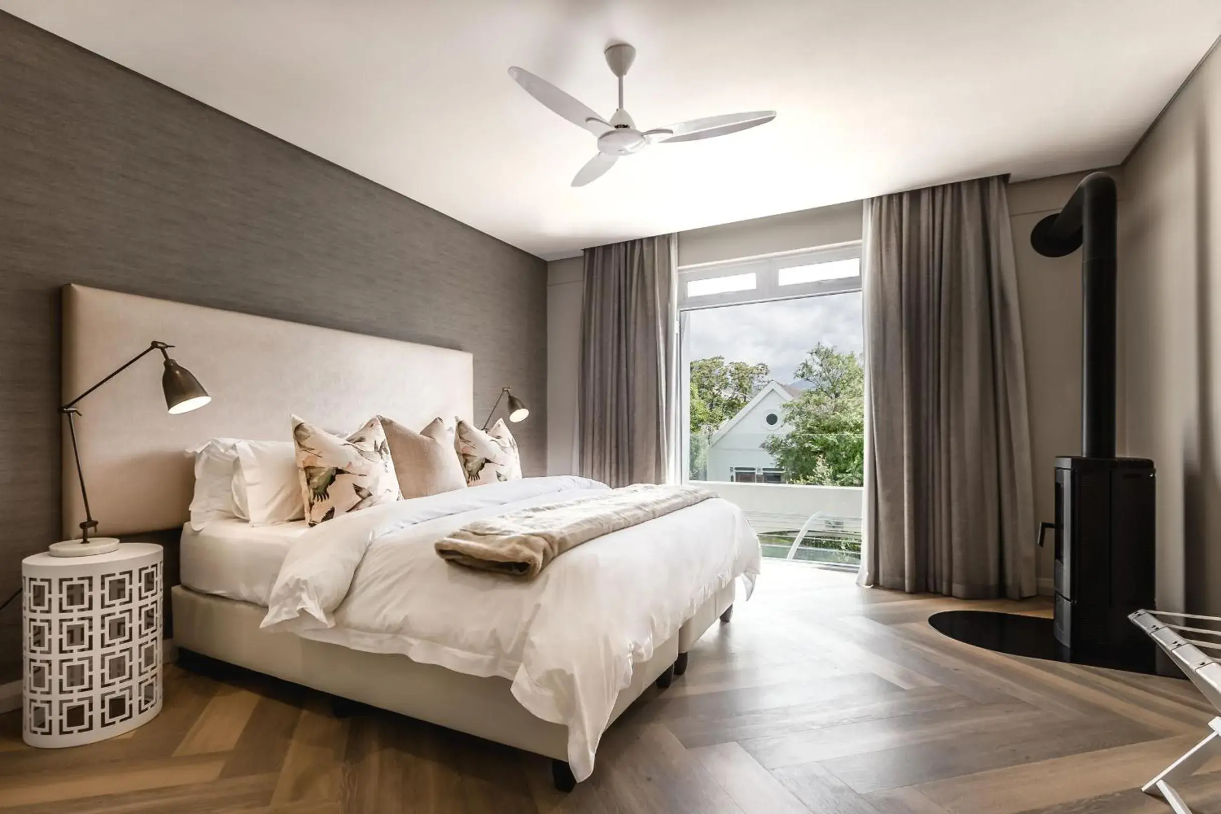 Bed in Franschhoek Boutique Hotel - Lion Roars Hotels & Lodges Bed in Franschhoek Boutique Hotel - Lion Roars Hotels & Lodges