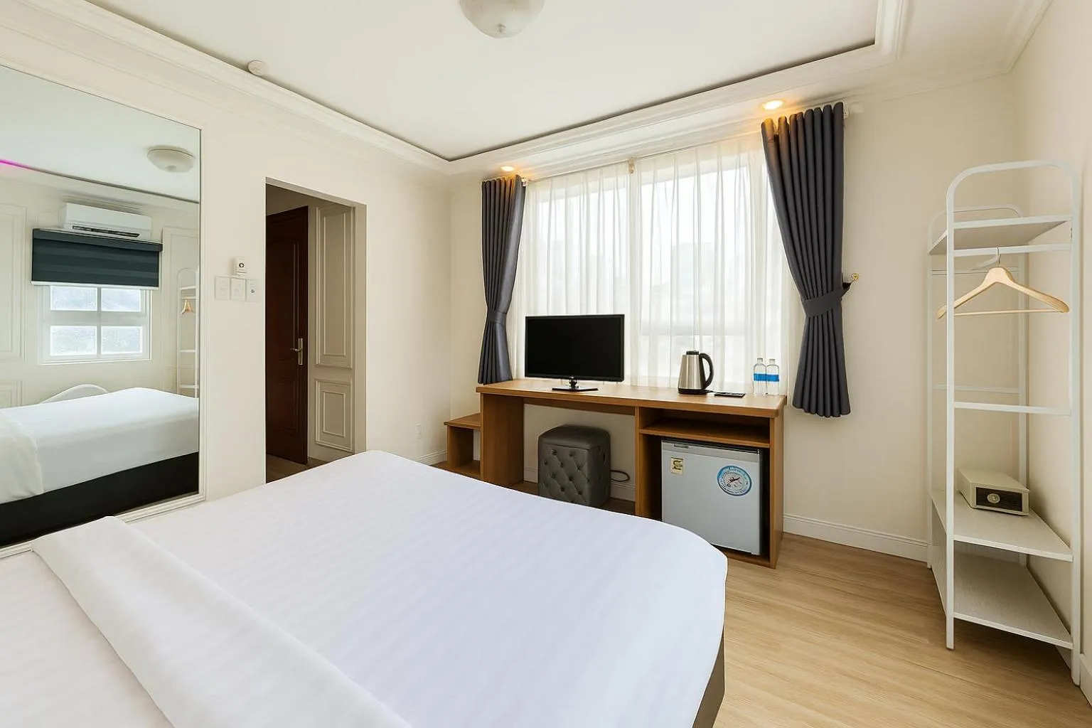 Bed in Quy Hung Hotel Central