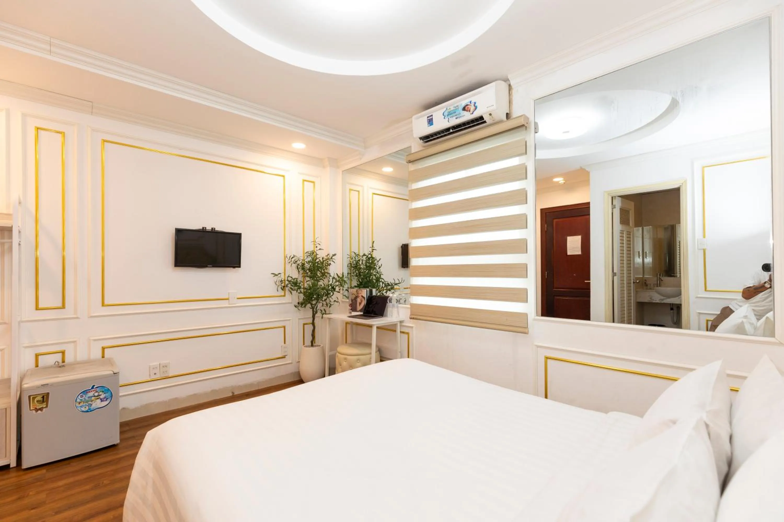 Bed in Quy Hung Hotel Central