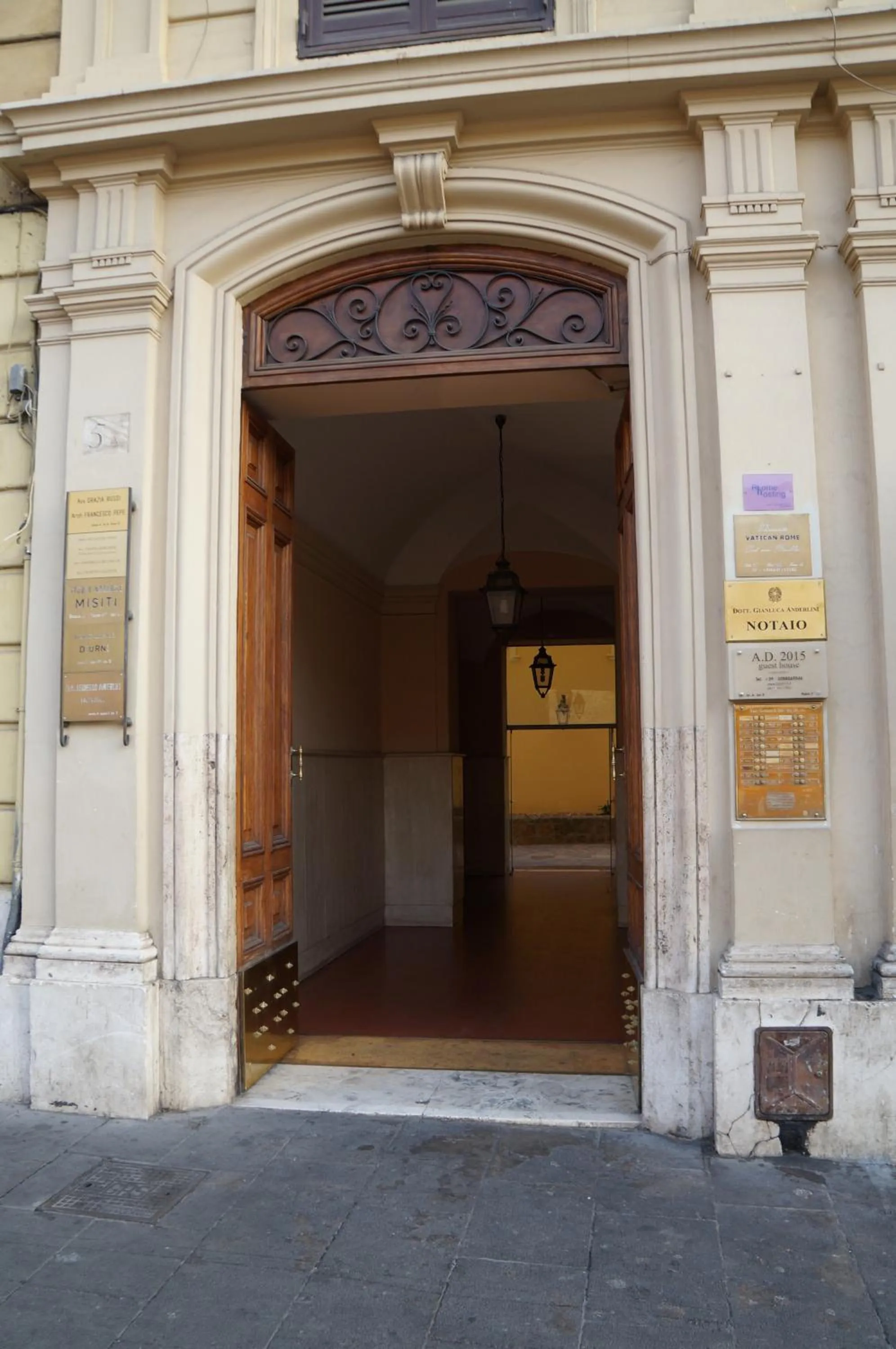 Facade/entrance in TuttoTondo Roma