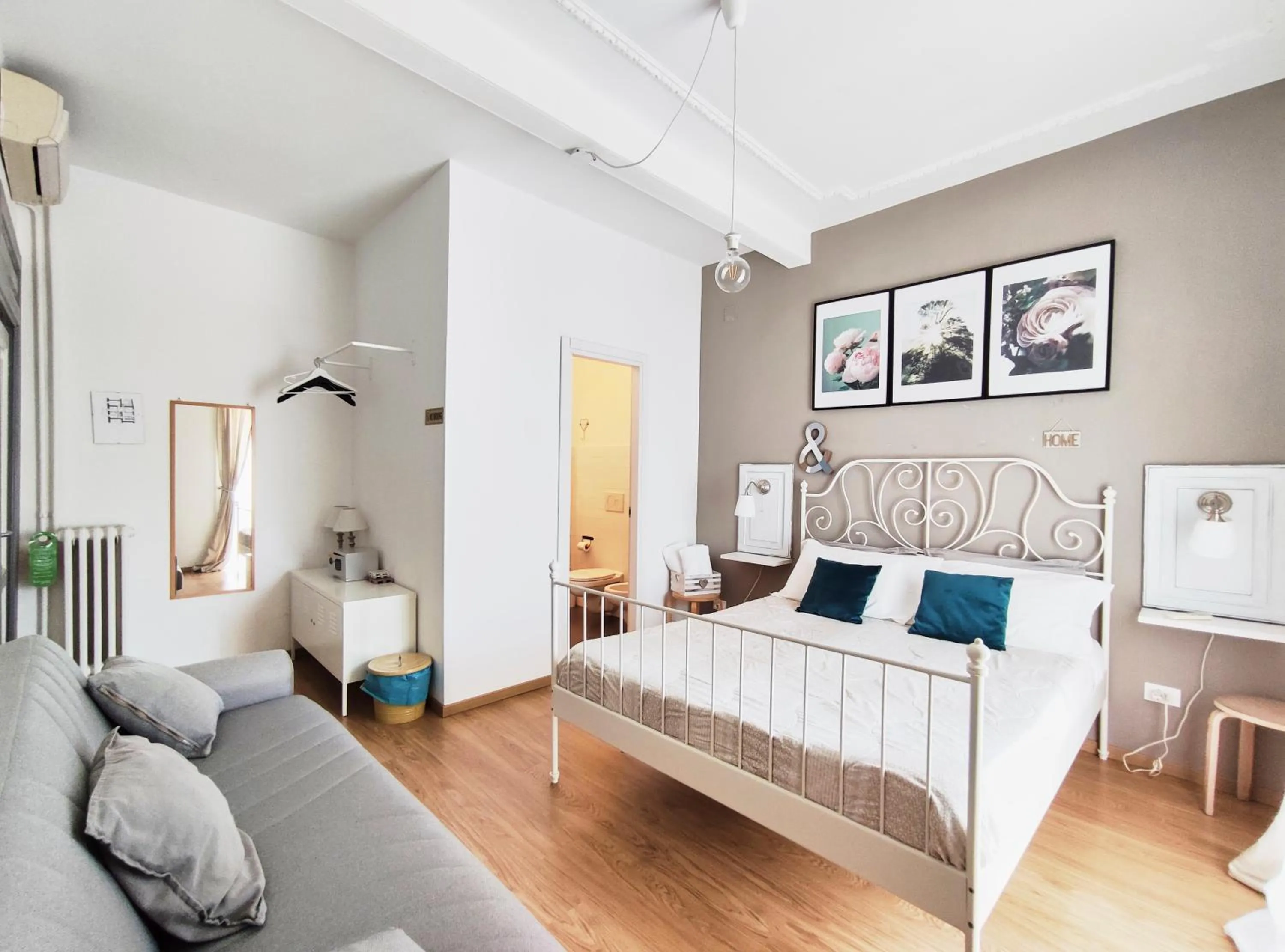 Bed in TuttoTondo Roma