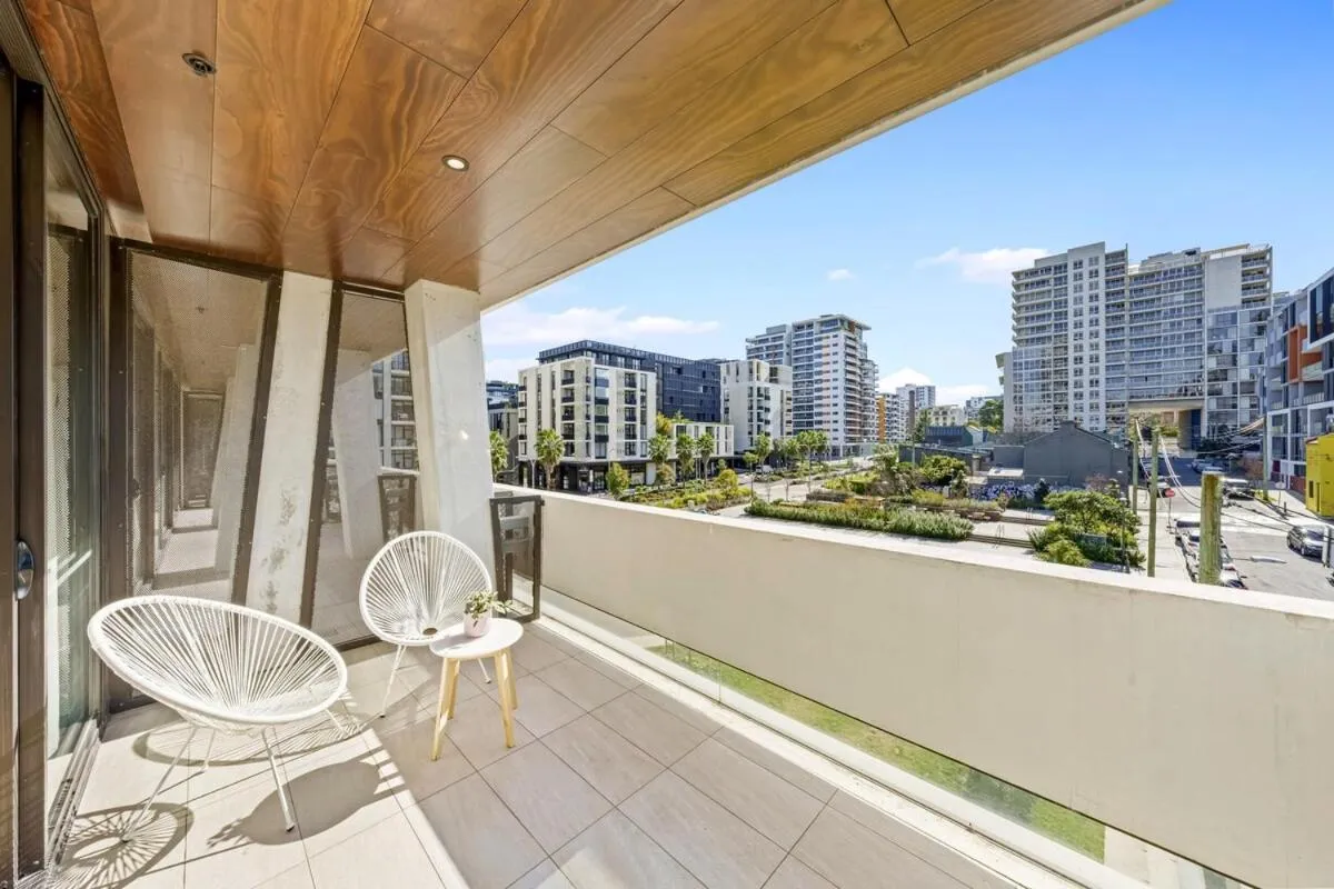 Cozy 2 Bedroom Apt at Waterloo