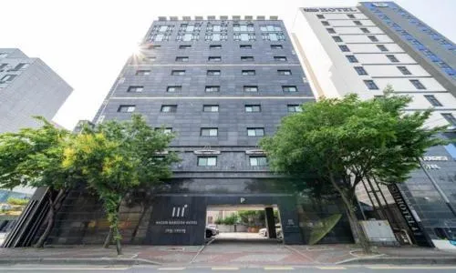 Nabeeya Hotel