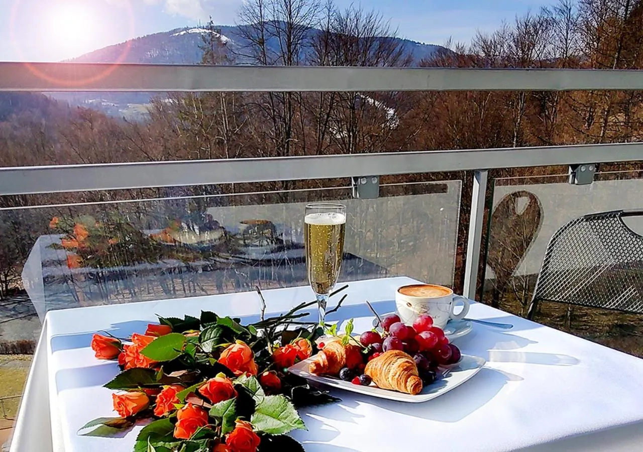 Restaurant/places to eat in Diuna Beskidy Ustroń - dawny Kolejarz