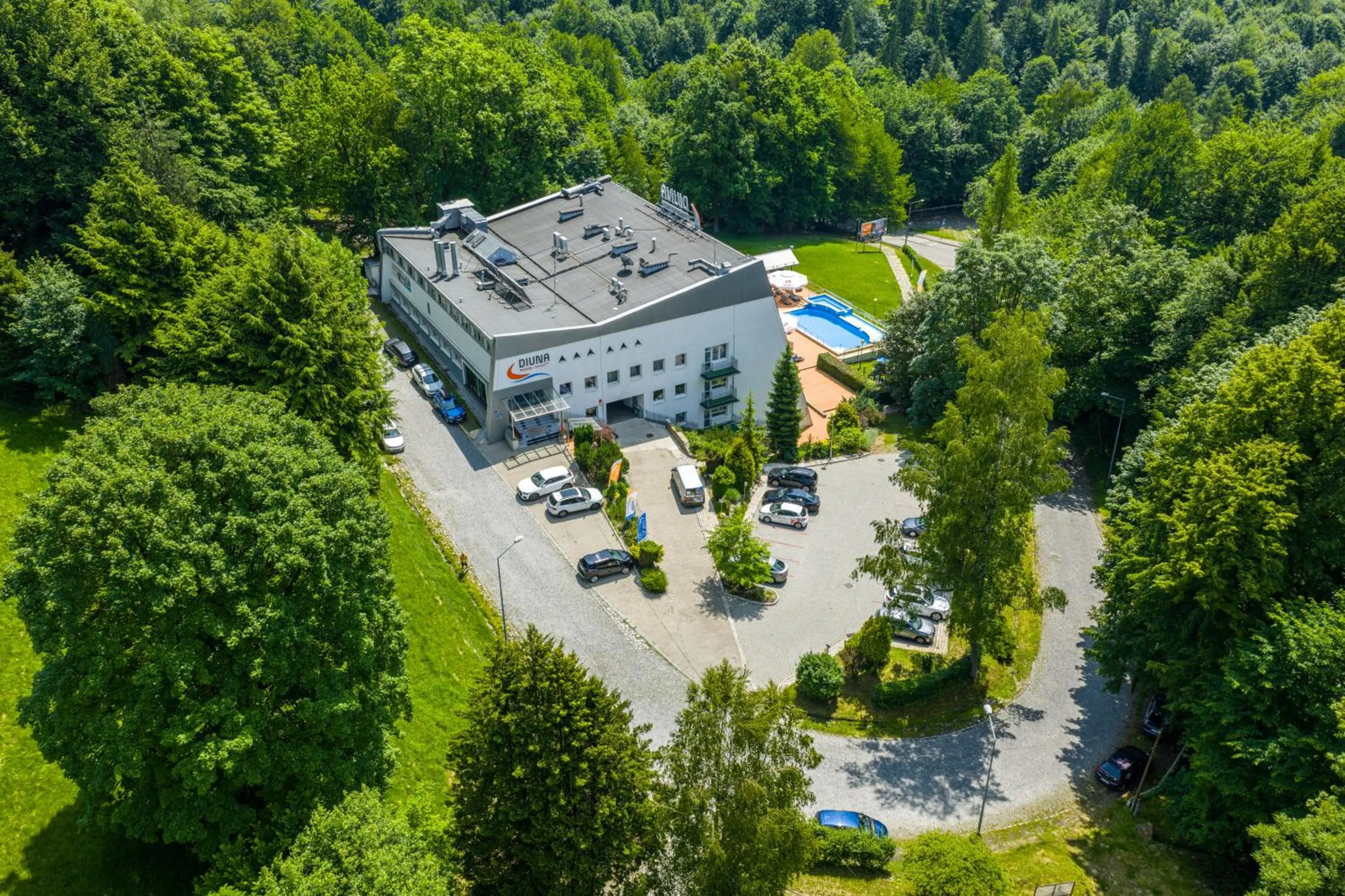 Property building in Diuna Beskidy Ustroń - dawny Kolejarz