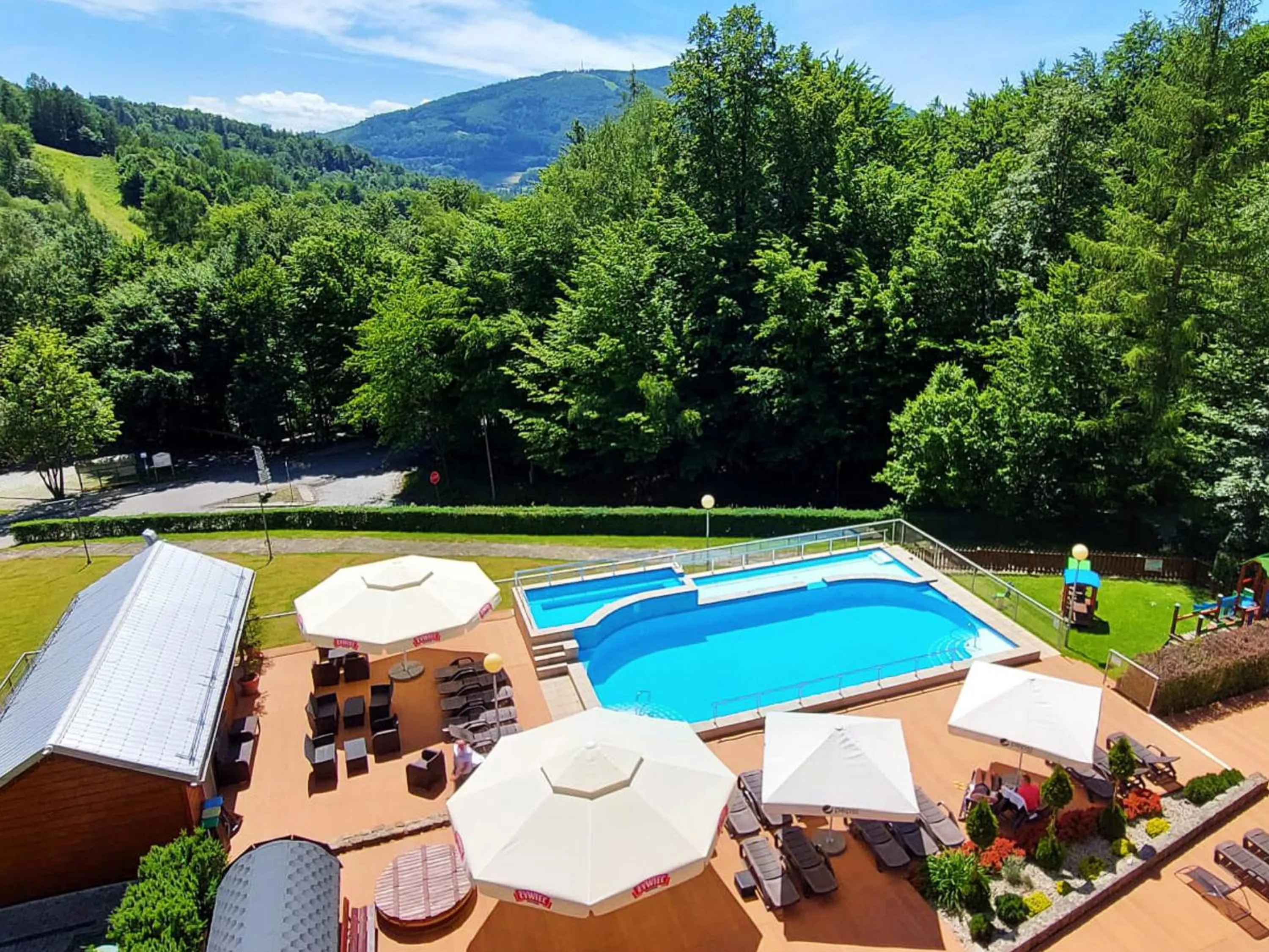 Nearby landmark in Diuna Beskidy Ustroń - dawny Kolejarz