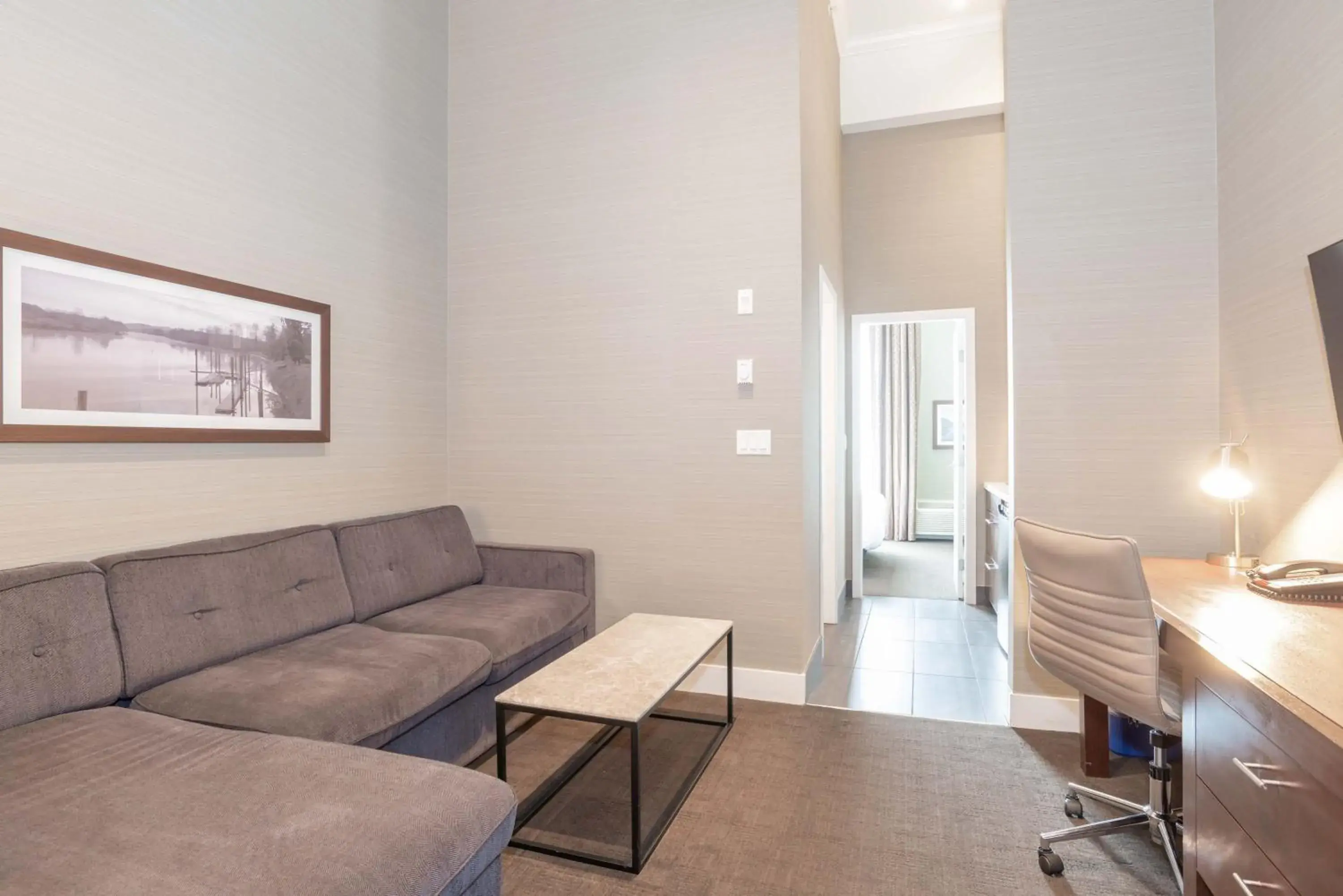 Photo of the whole room in Sandman Hotel Abbotsford Airport Photo of the whole room in Sandman Hotel Abbotsford Airport