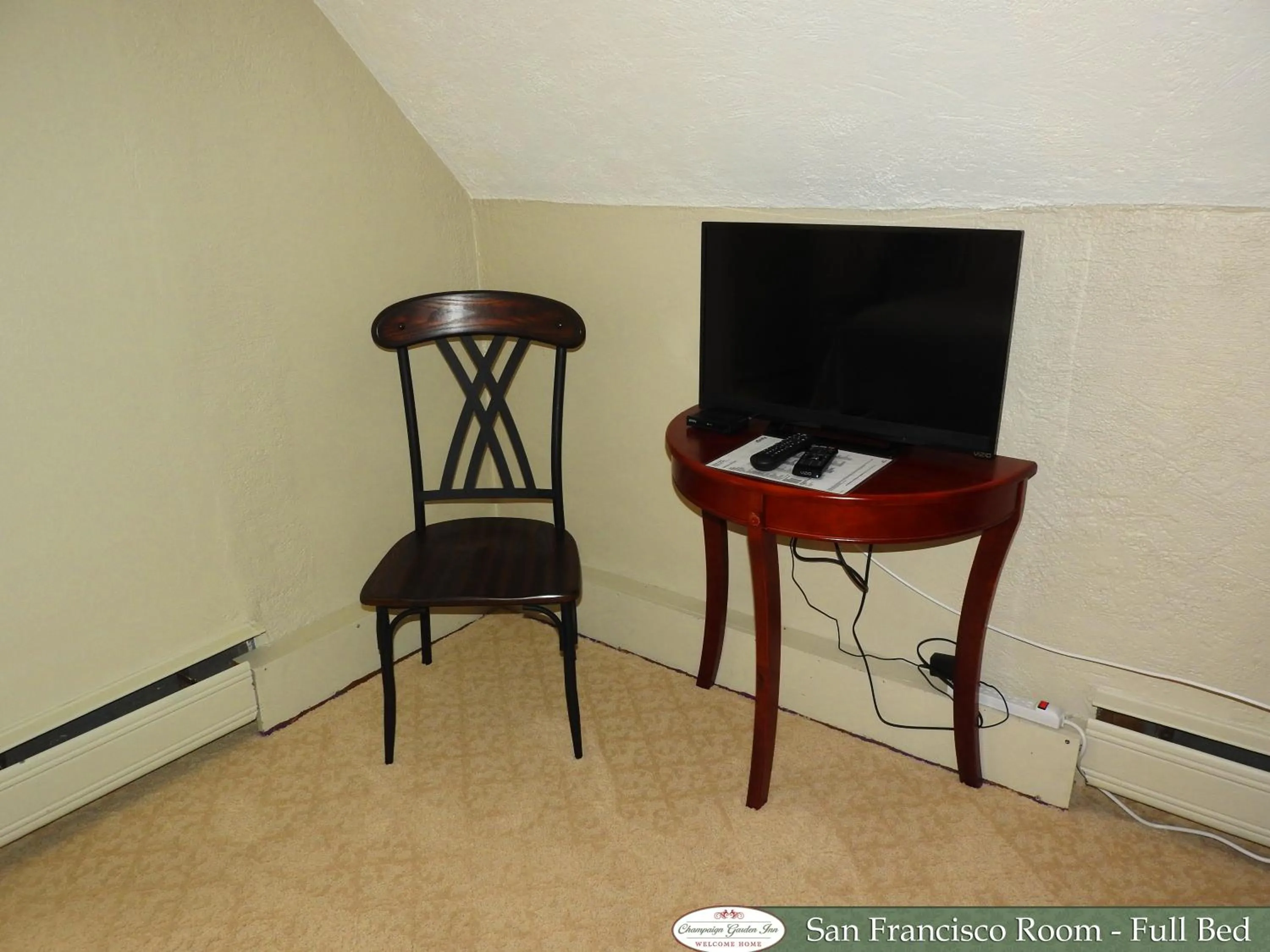 Decorative detail in Champaign Garden Inn