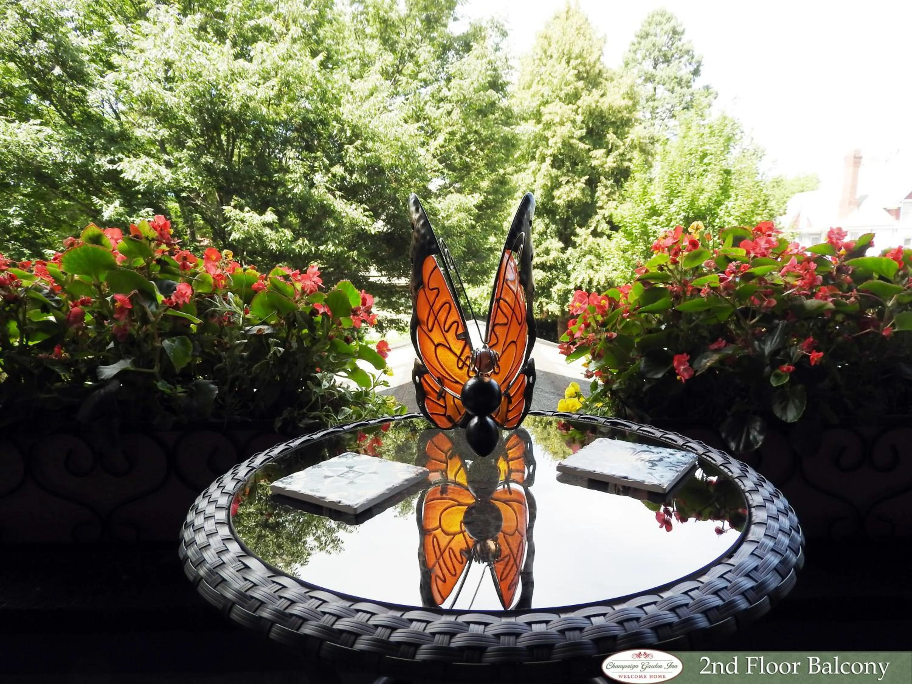 Balcony/Terrace in Champaign Garden Inn