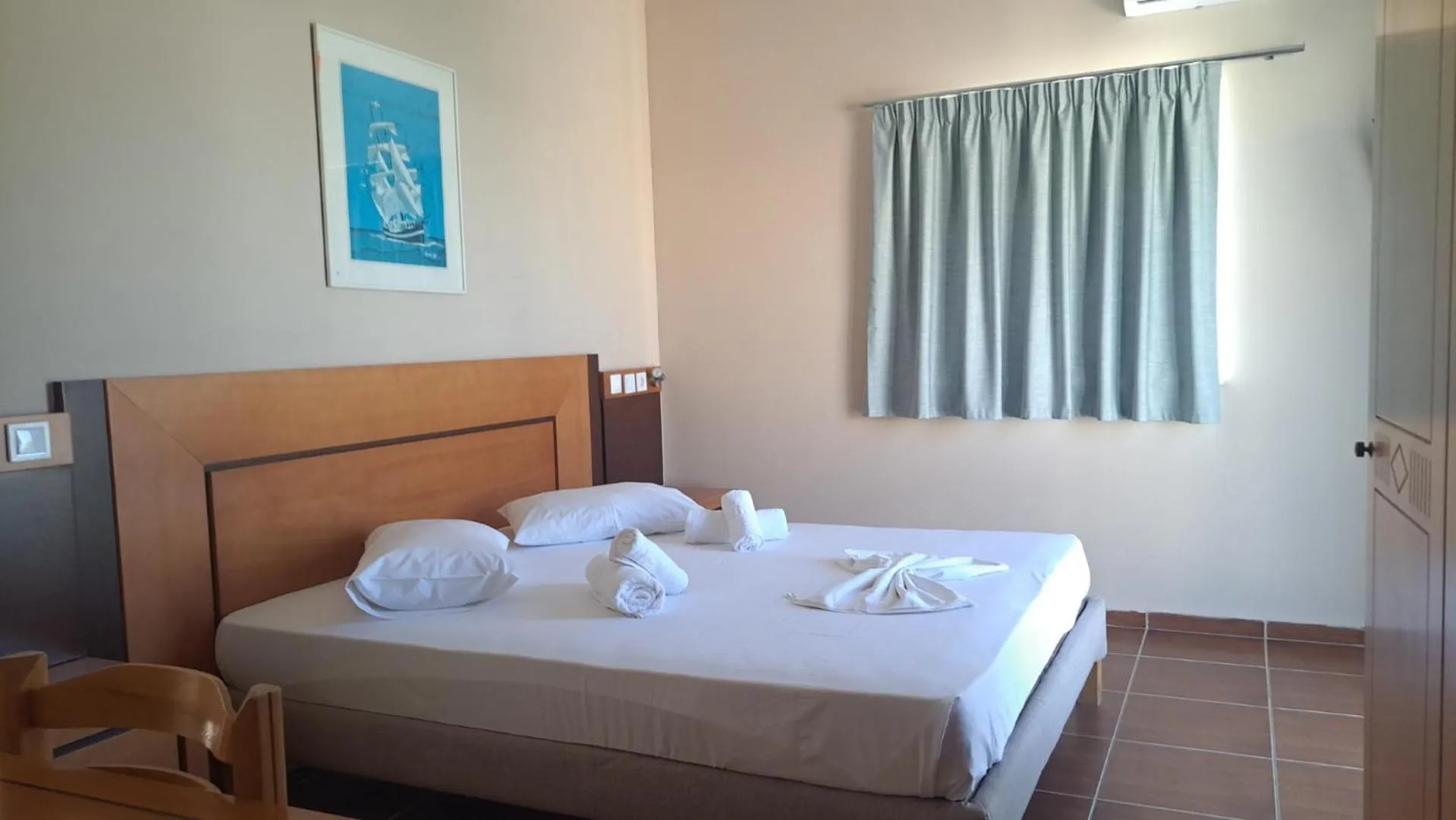 Bed in Bristol Apartments