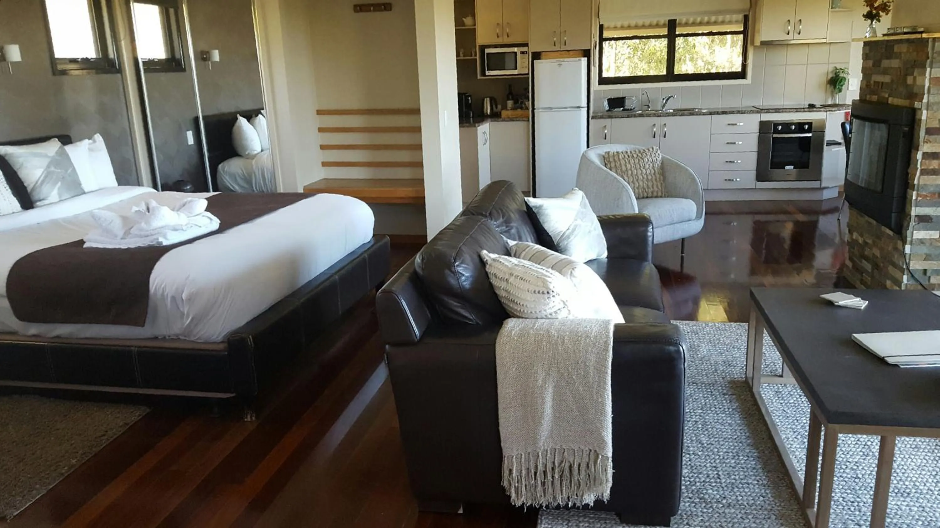 Bed in Blue Summit Cottages