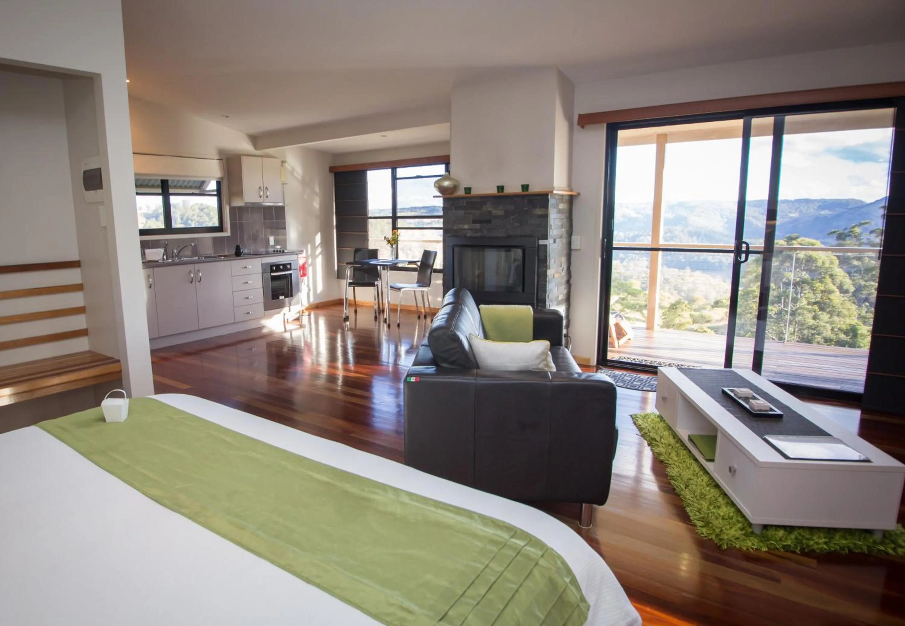 Photo of the whole room, Bed in Blue Summit Cottages