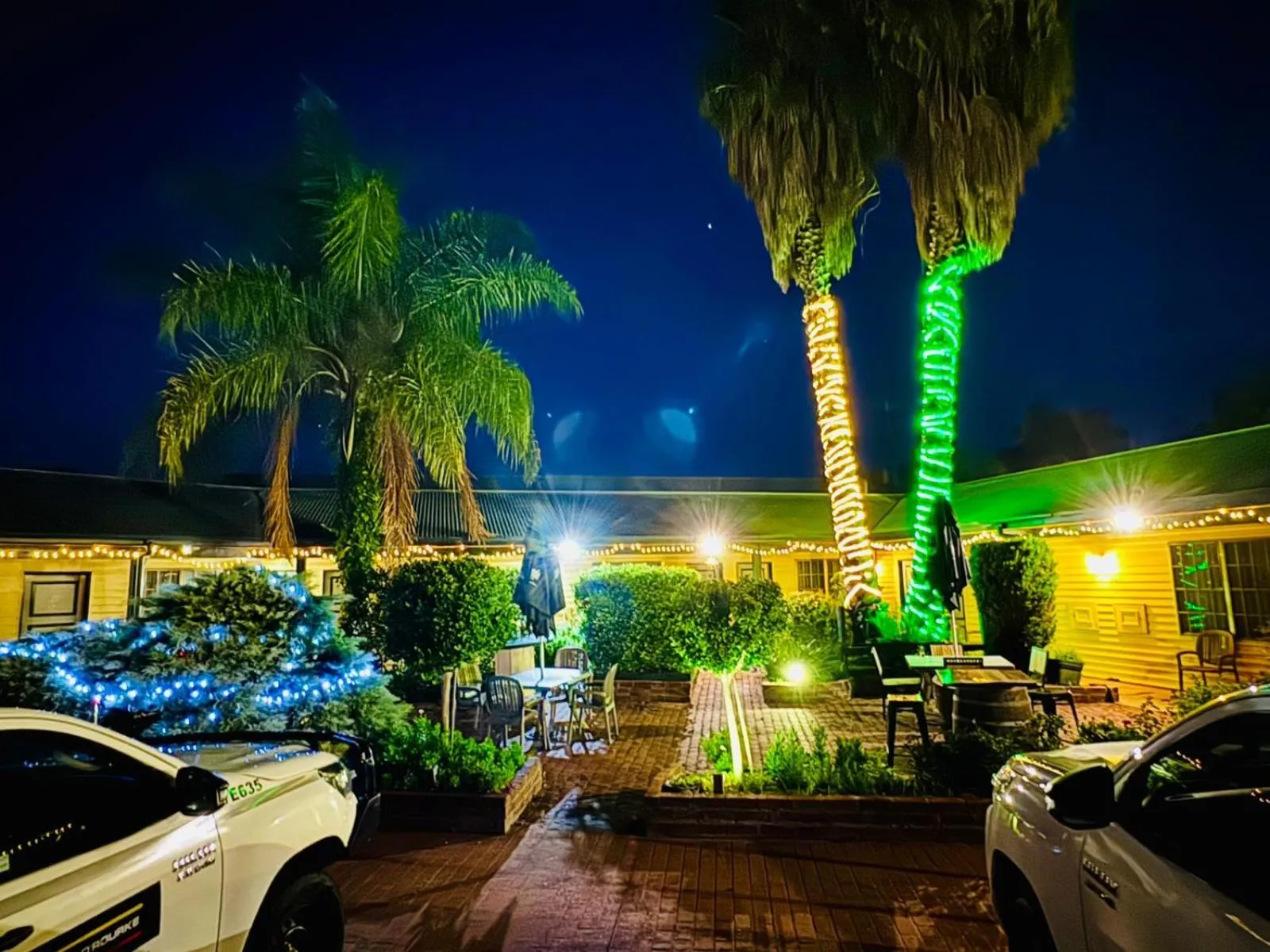 Night in Ten Dollar Town Motel