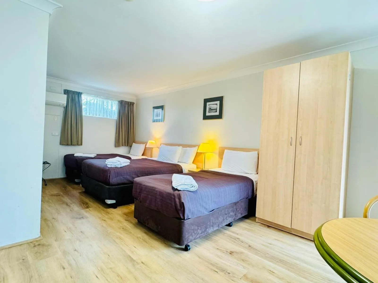 Bed in Ten Dollar Town Motel