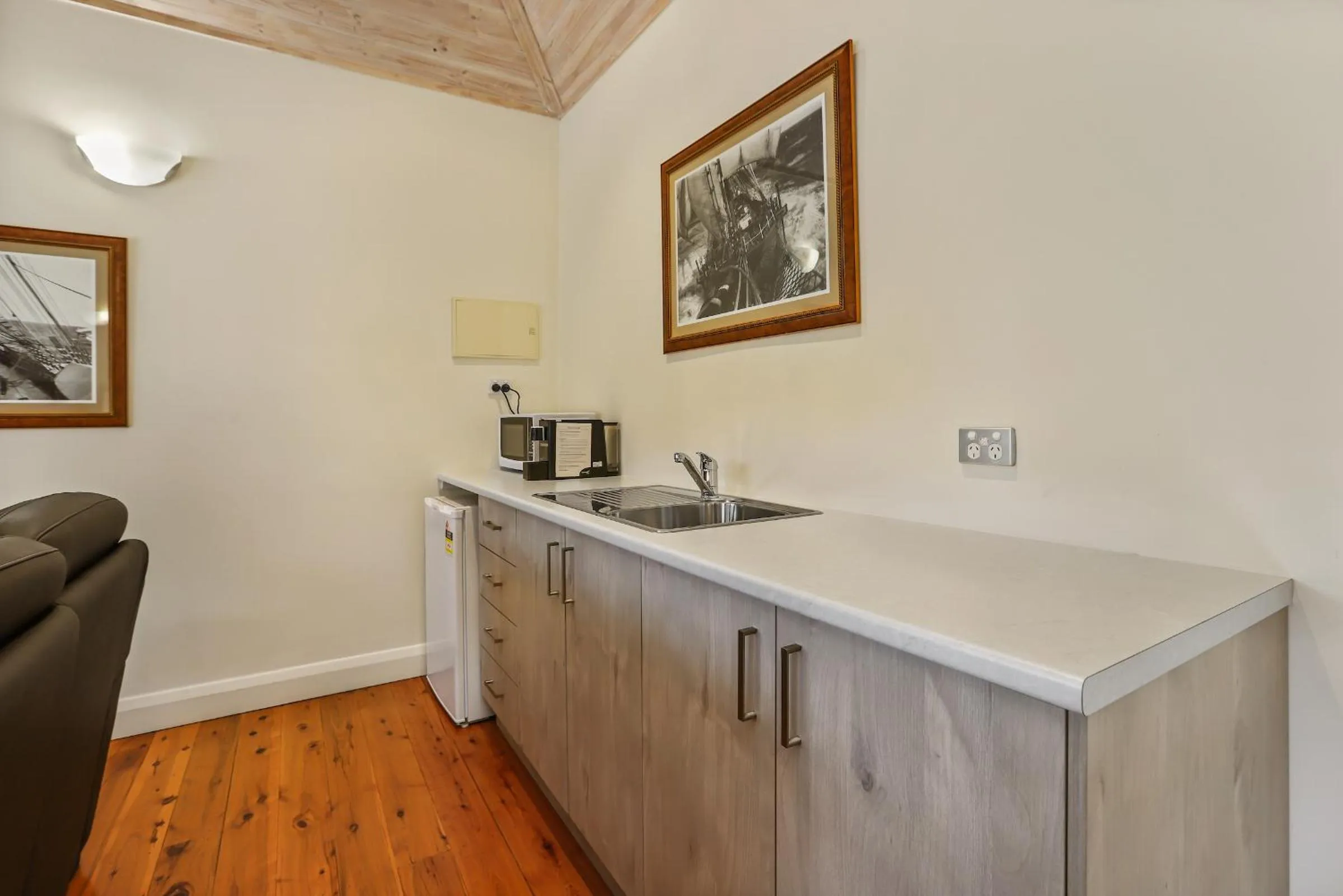 Kitchen or kitchenette in Brokenback Views Country Estate Hunter Valley