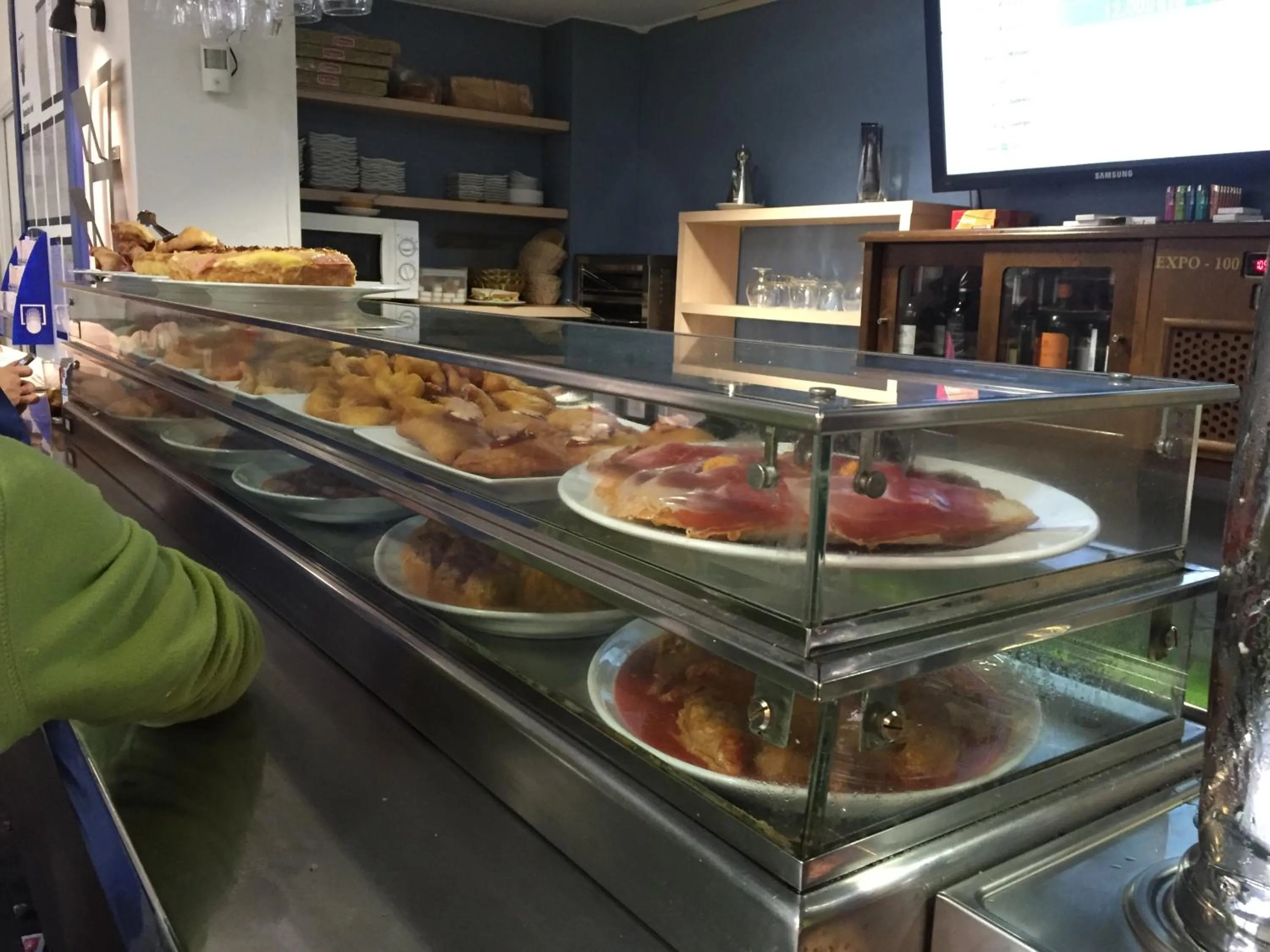 Food and drinks in Pension Oasis