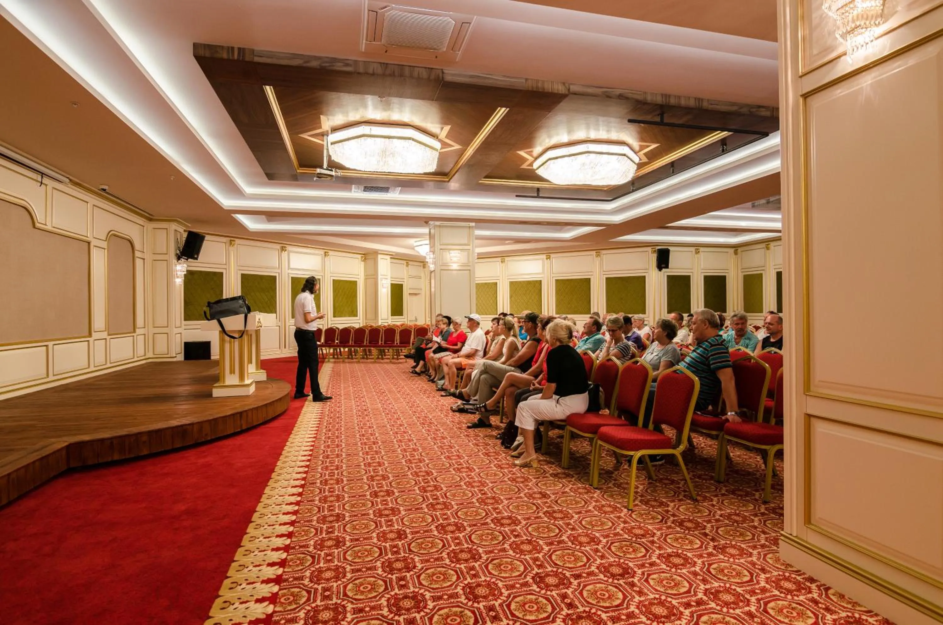 Banquet/Function facilities in The Lumos Deluxe Resort Hotel & Spa