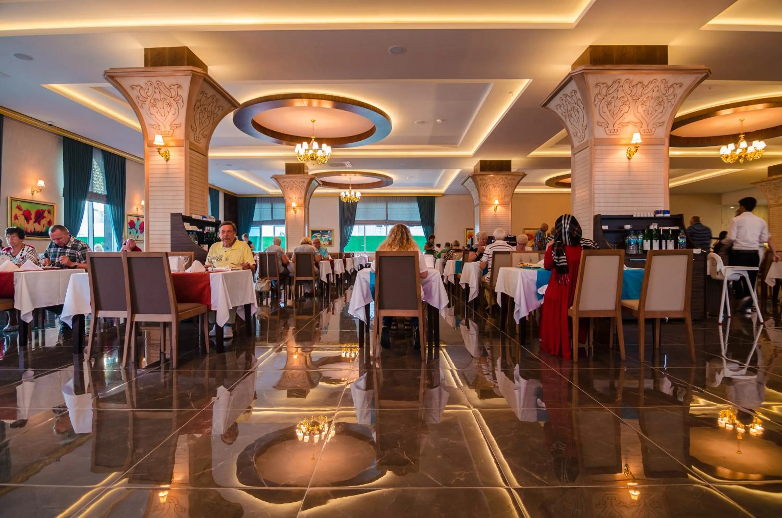 Restaurant/places to eat in The Lumos Deluxe Resort Hotel & Spa