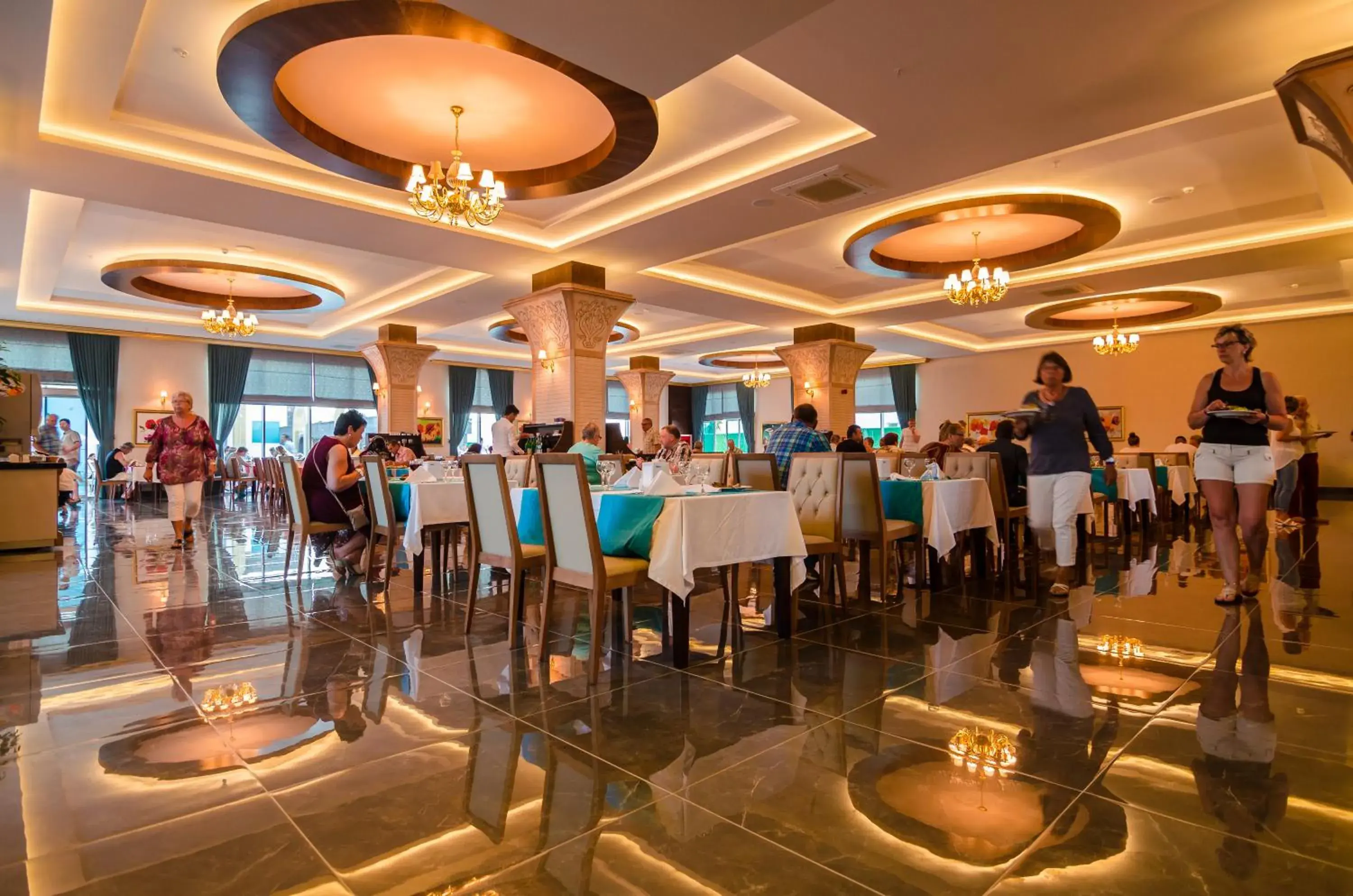 Restaurant/places to eat in The Lumos Deluxe Resort Hotel & Spa Restaurant/places to eat in The Lumos Deluxe Resort Hotel & Spa