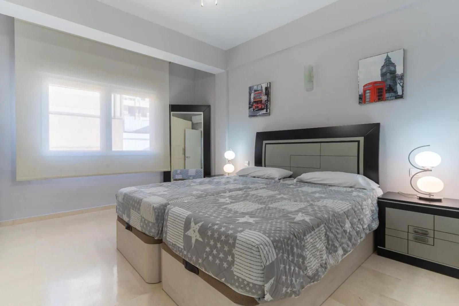 Photo of the whole room, Bed in Apartamentos Castillo by Sur Suites