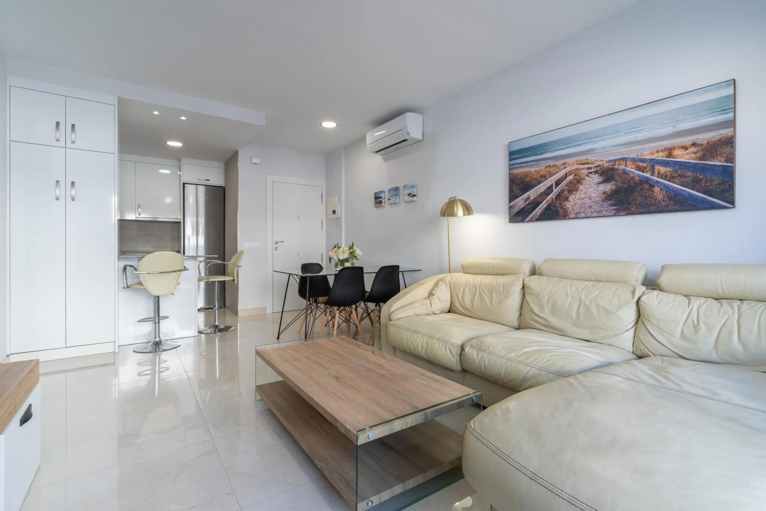 Living room in Apartamentos Castillo by Sur Suites