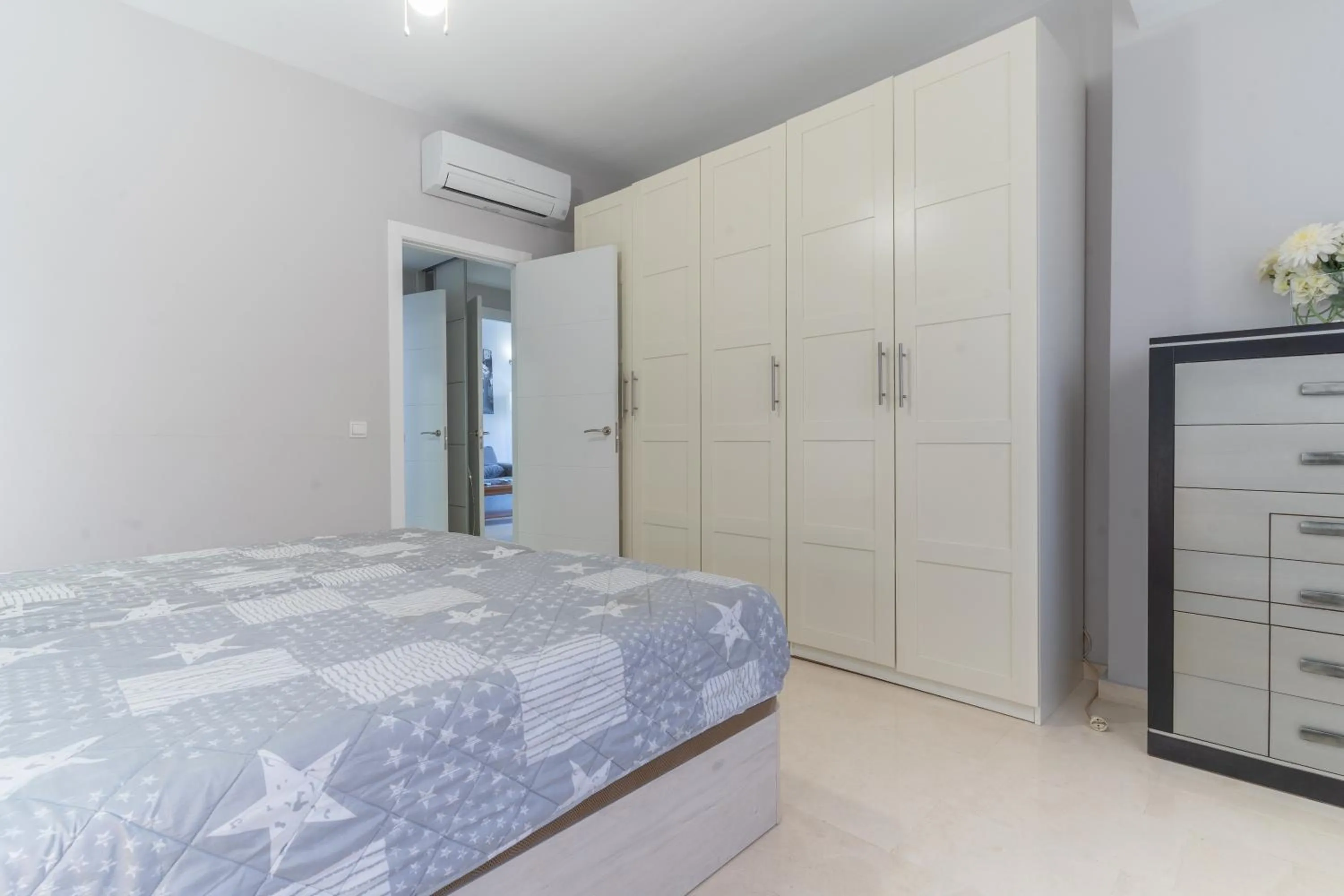 Photo of the whole room, Bed in Apartamentos Castillo by Sur Suites