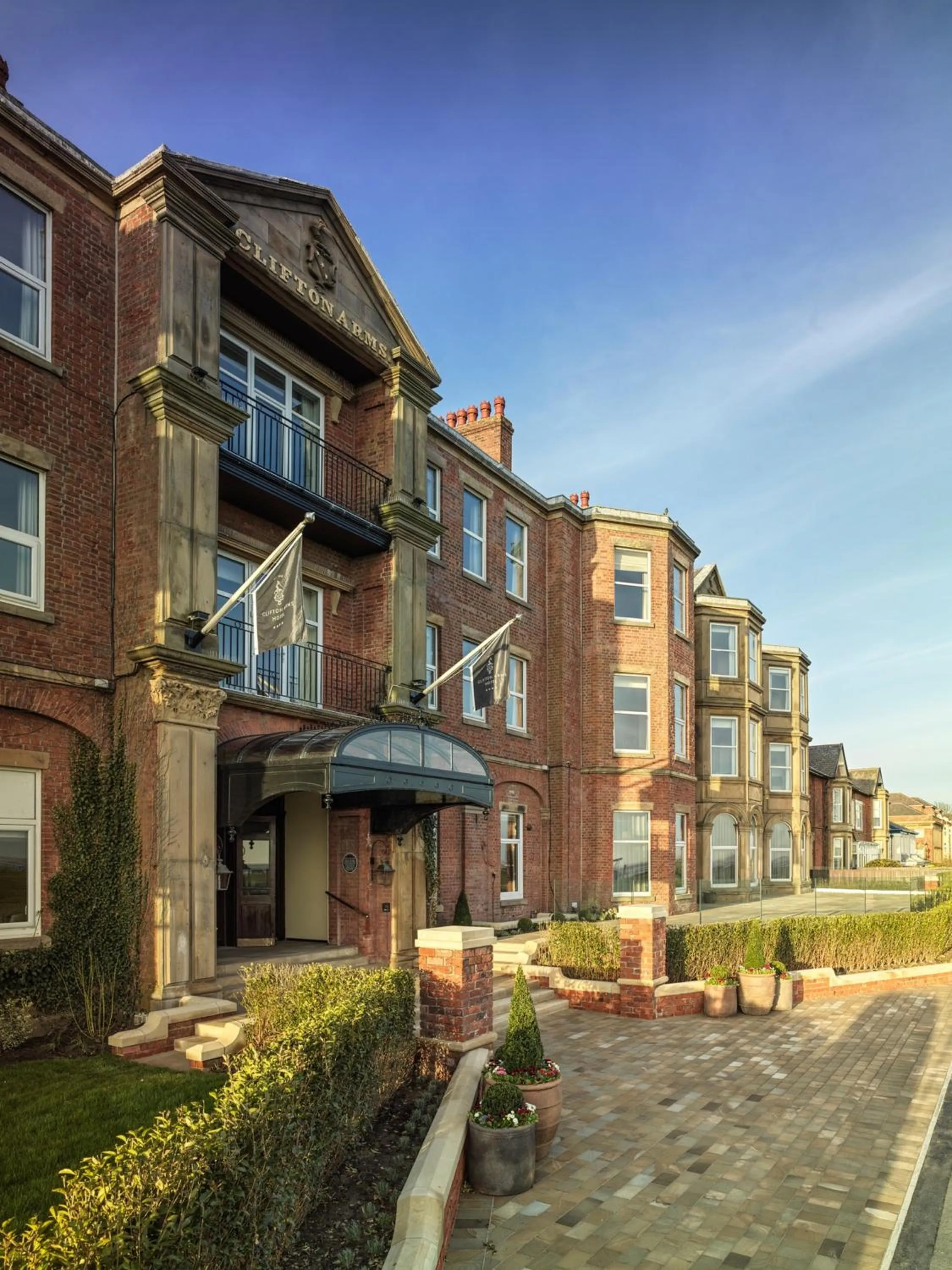Clifton Arms Hotel