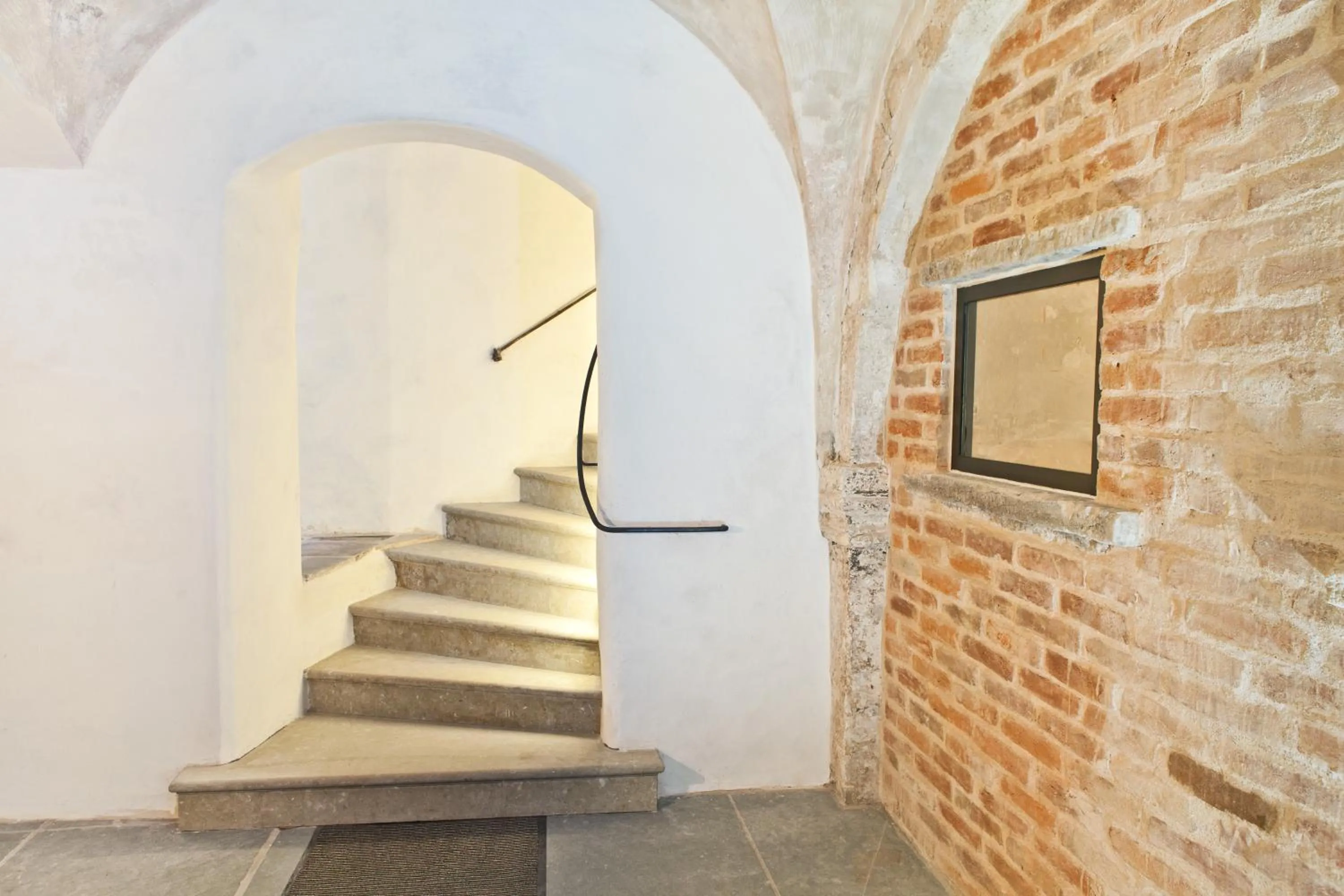 Facade/entrance in Hotel David an der Donau